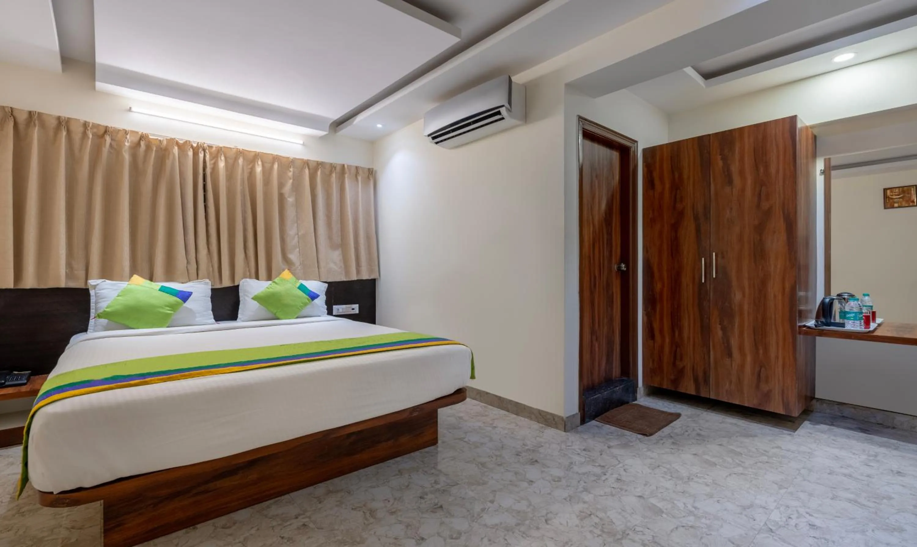 Bedroom, Bed in Treebo Sai Fortune Gateway