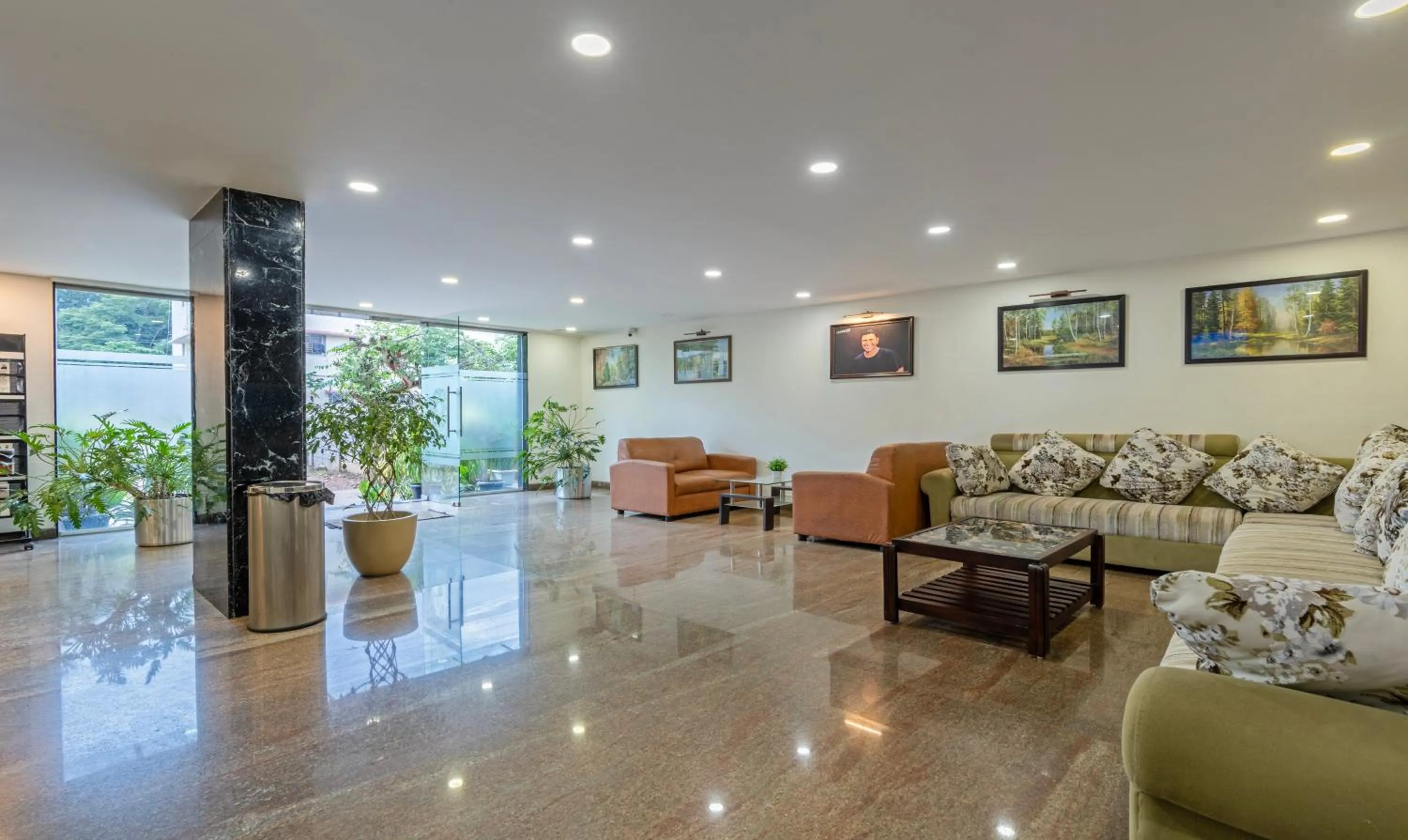 Seating area in Treebo Sai Fortune Gateway