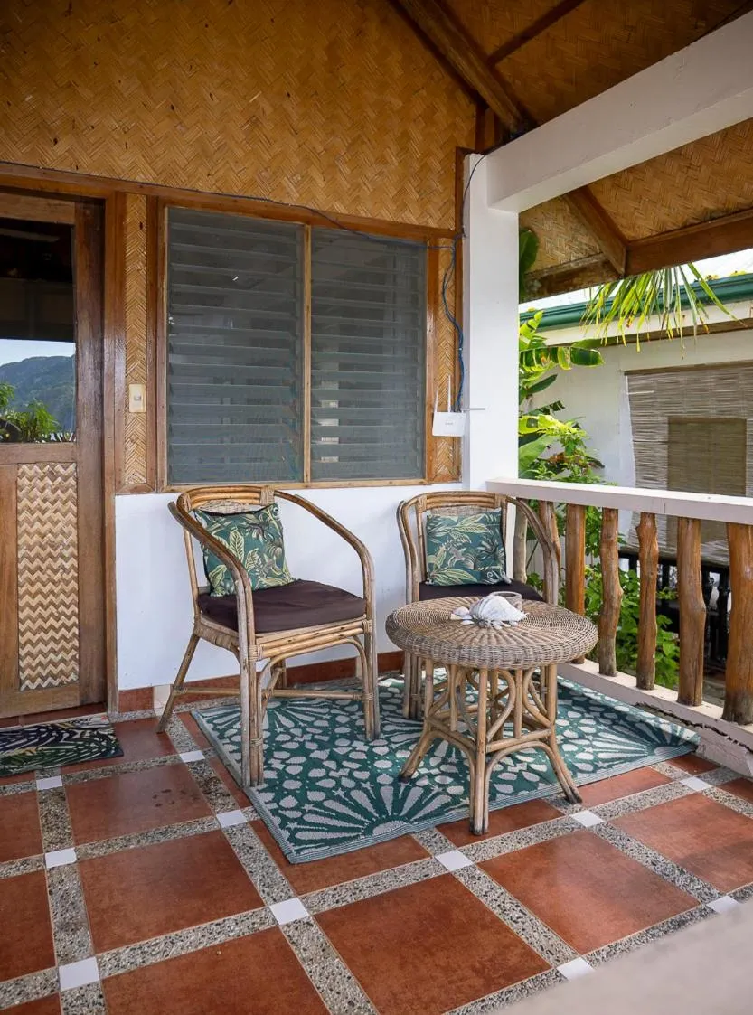 Golden Monkey Beach Hotel