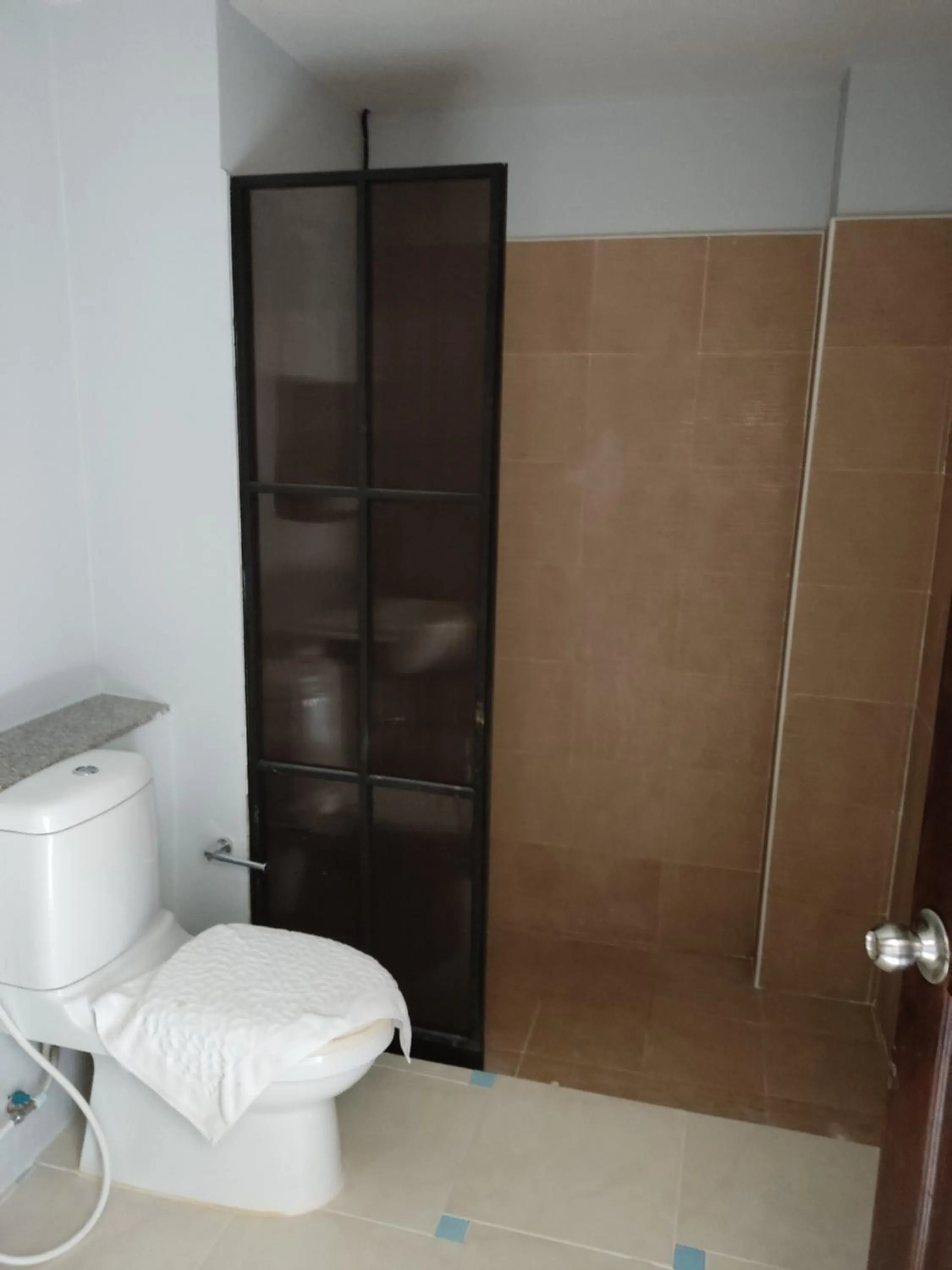 Bathroom in Laemdin Hotel