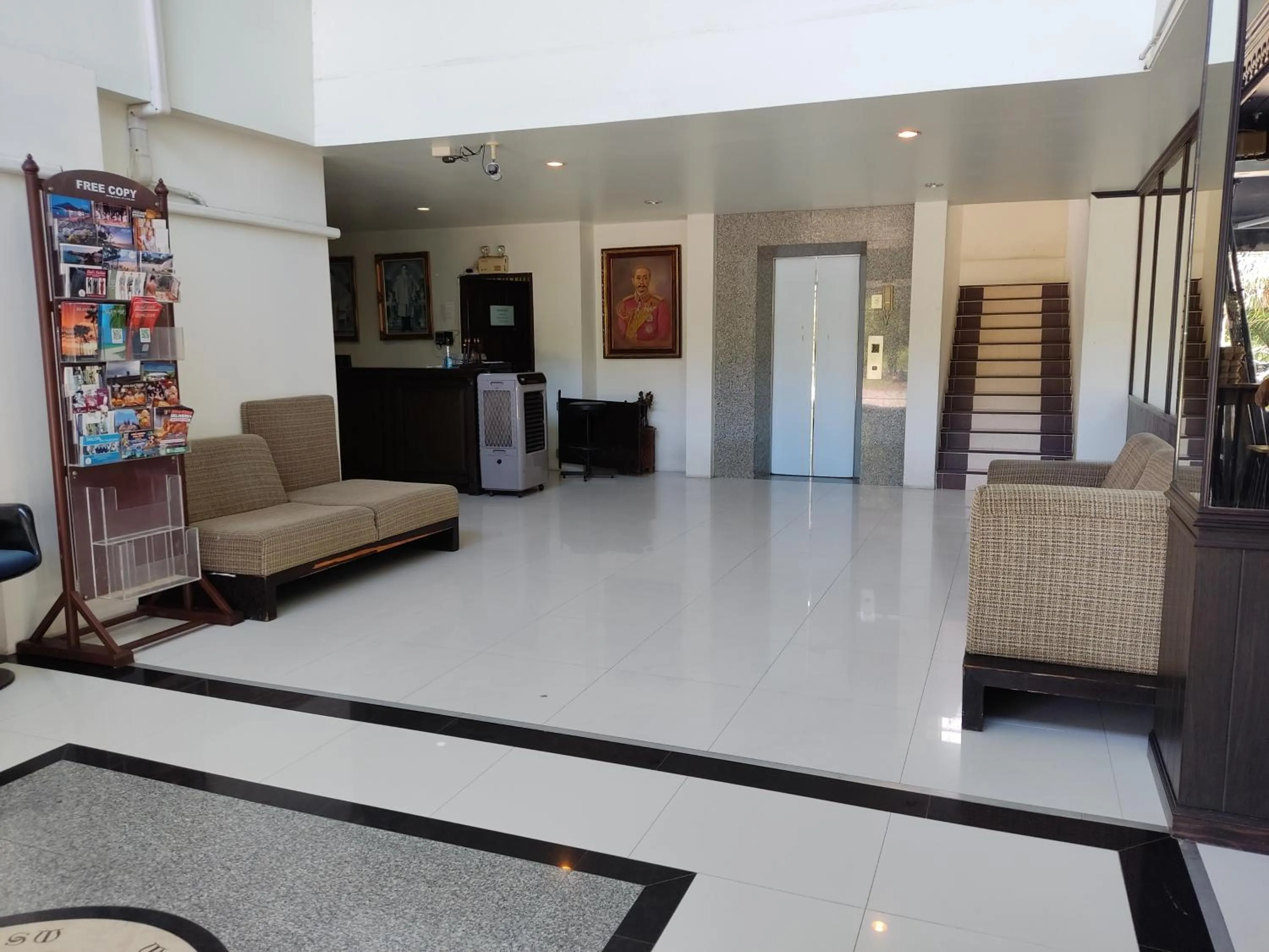 Lobby or reception, Lobby/Reception in Laemdin Hotel