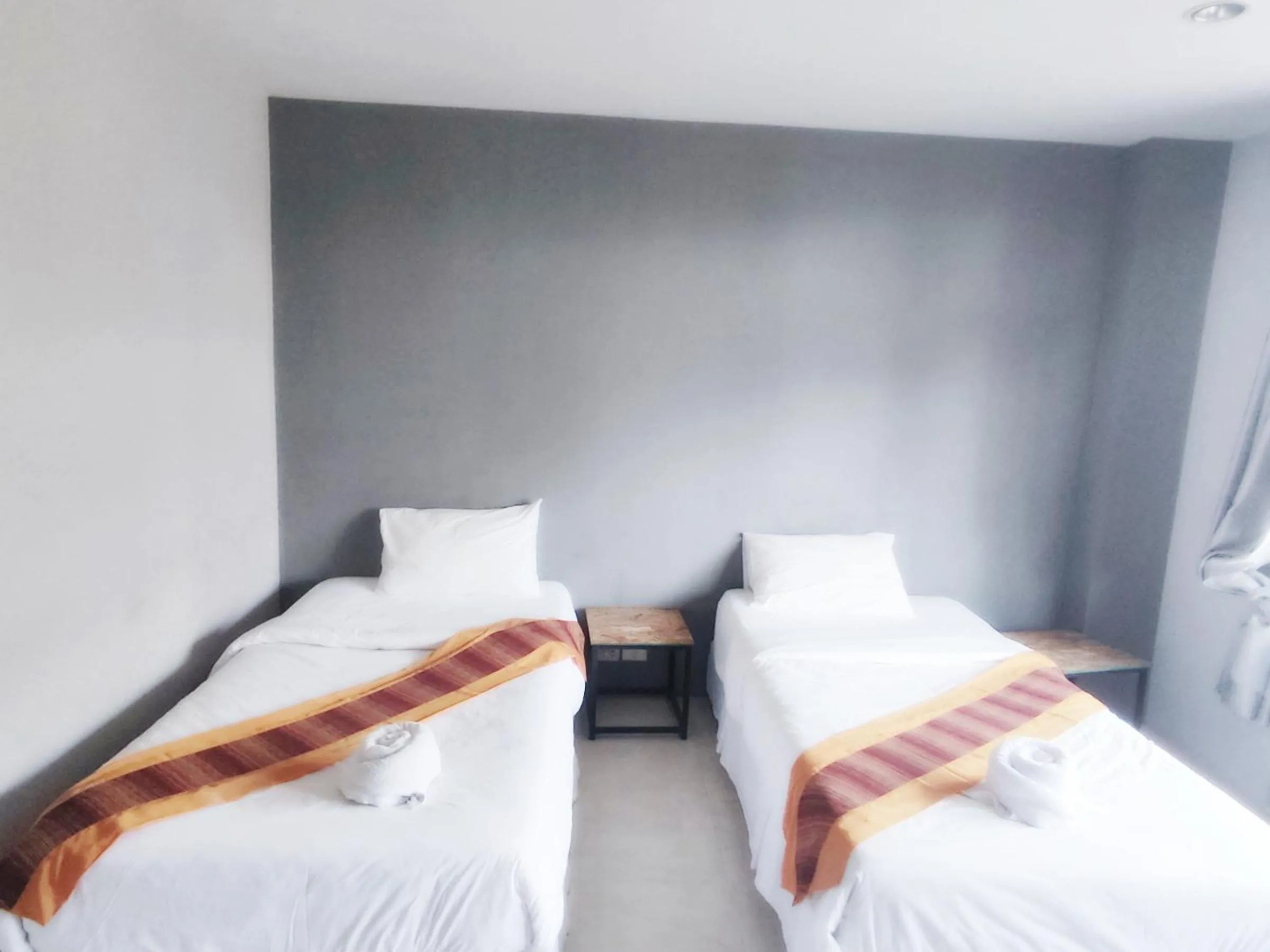 Bedroom, Bed in Laemdin Hotel