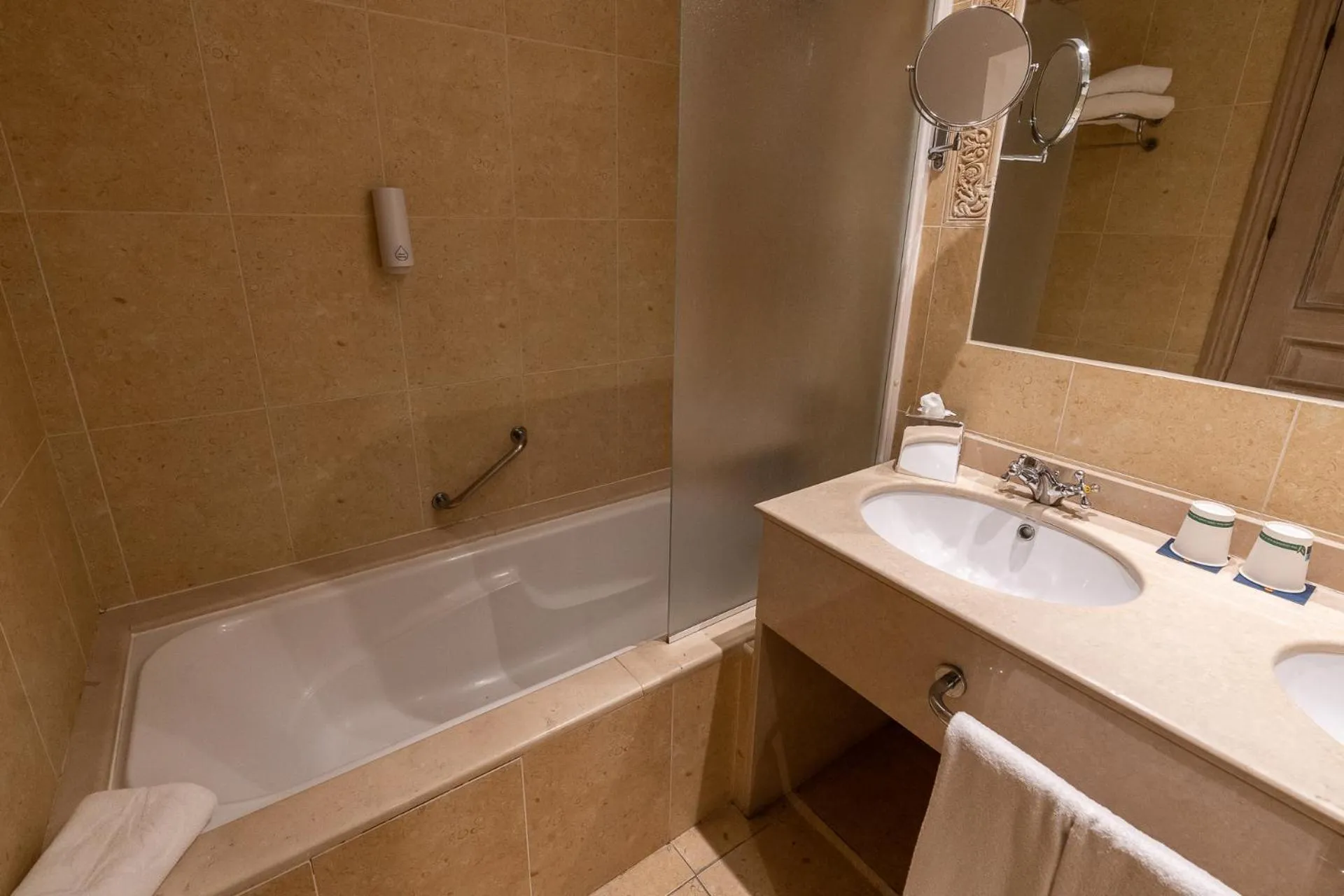 Bathroom in Globales Paraíso Beach