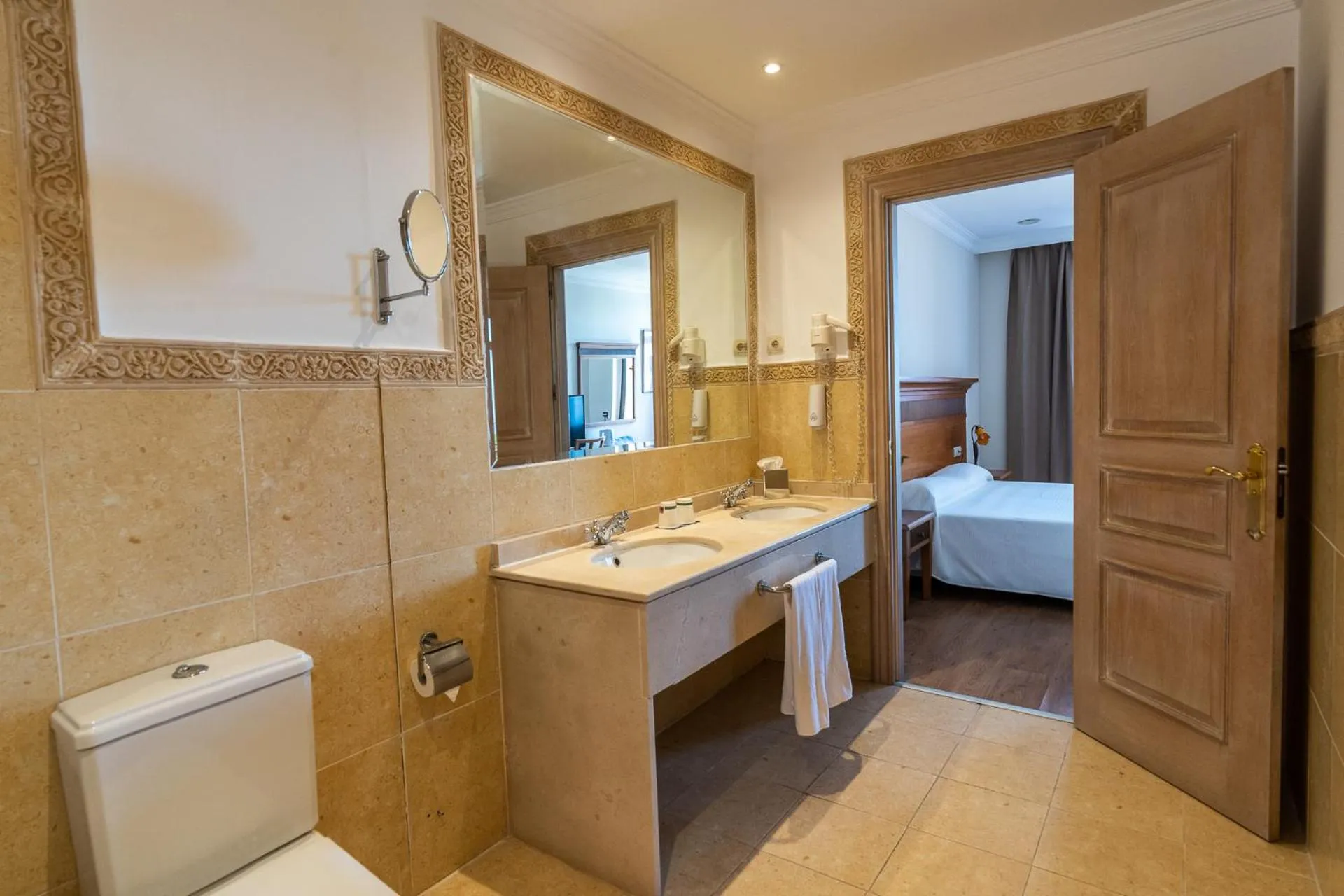 Bathroom in Globales Paraíso Beach