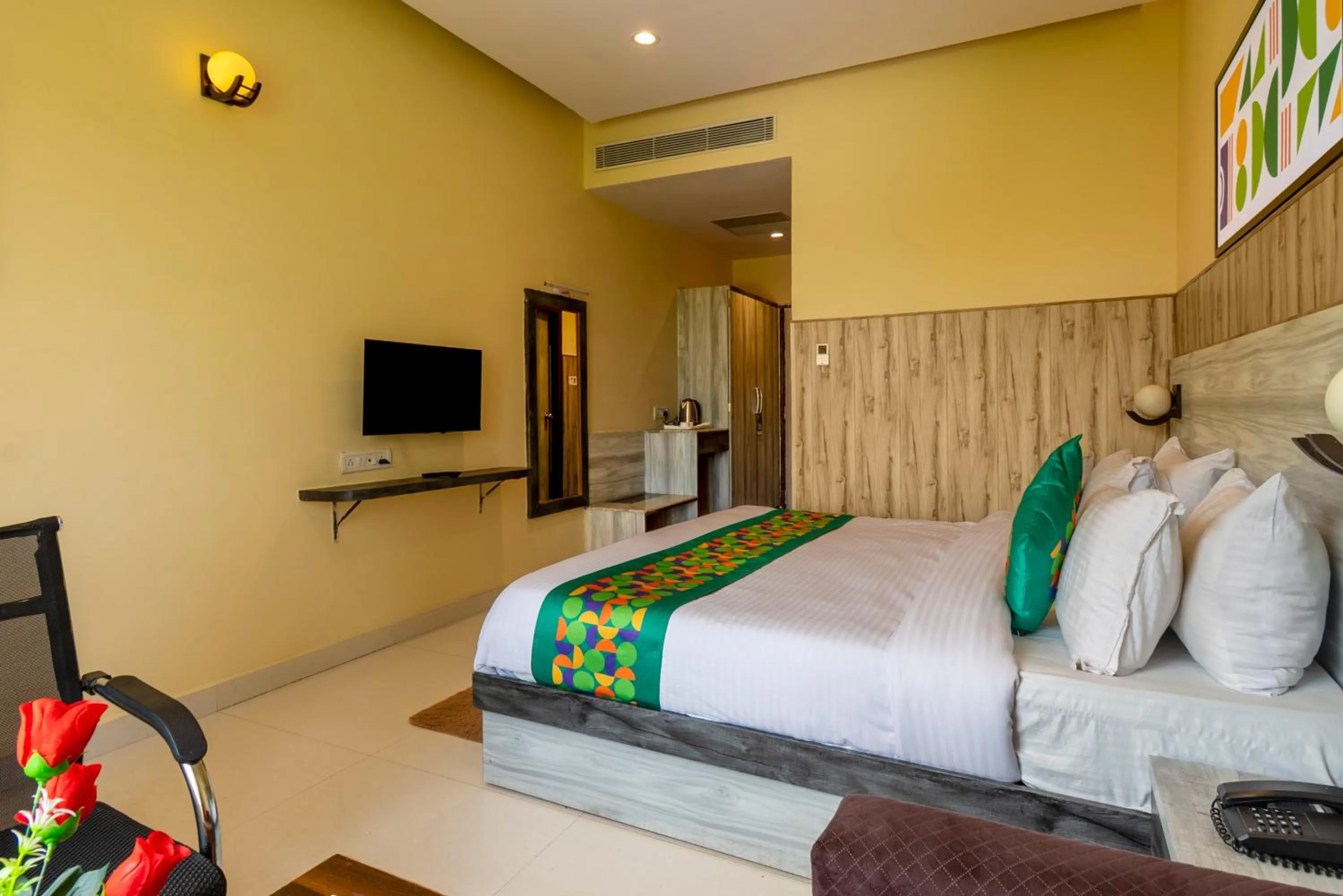 Bedroom, Bed in Treebo Little Budhha