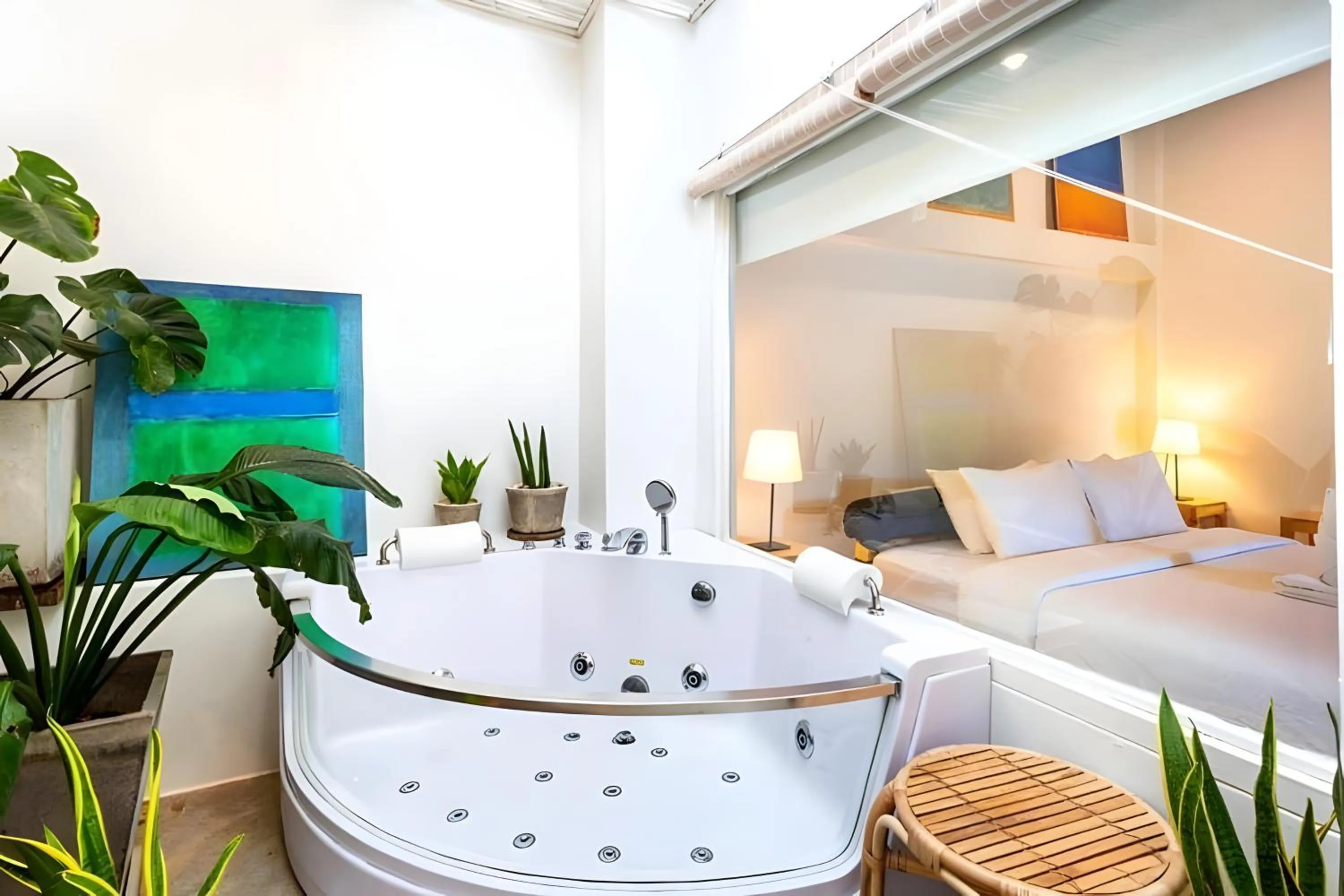 Bathroom, Bed in Naptel Changmoi - Thaphae แนปเทล ช้างม่อย ท่าแพ