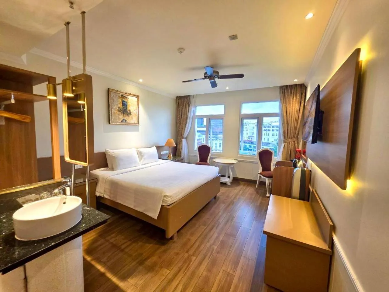 Bed in Tulip Hotel 2