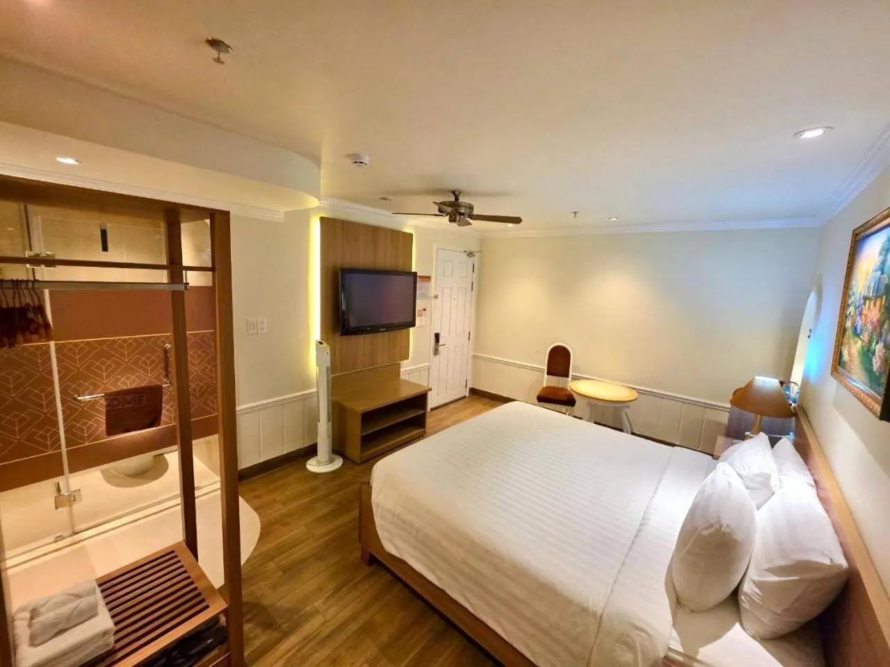 Bed in Tulip Hotel 2