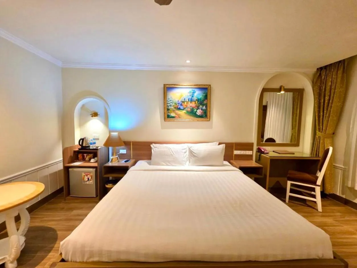 Bed in Tulip Hotel 2