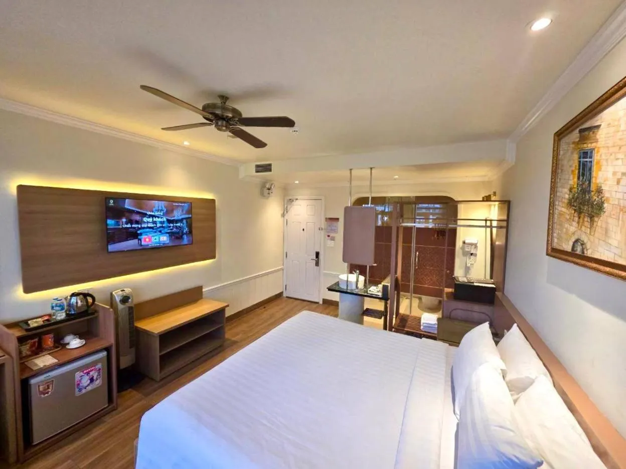 Bed in Tulip Hotel 2