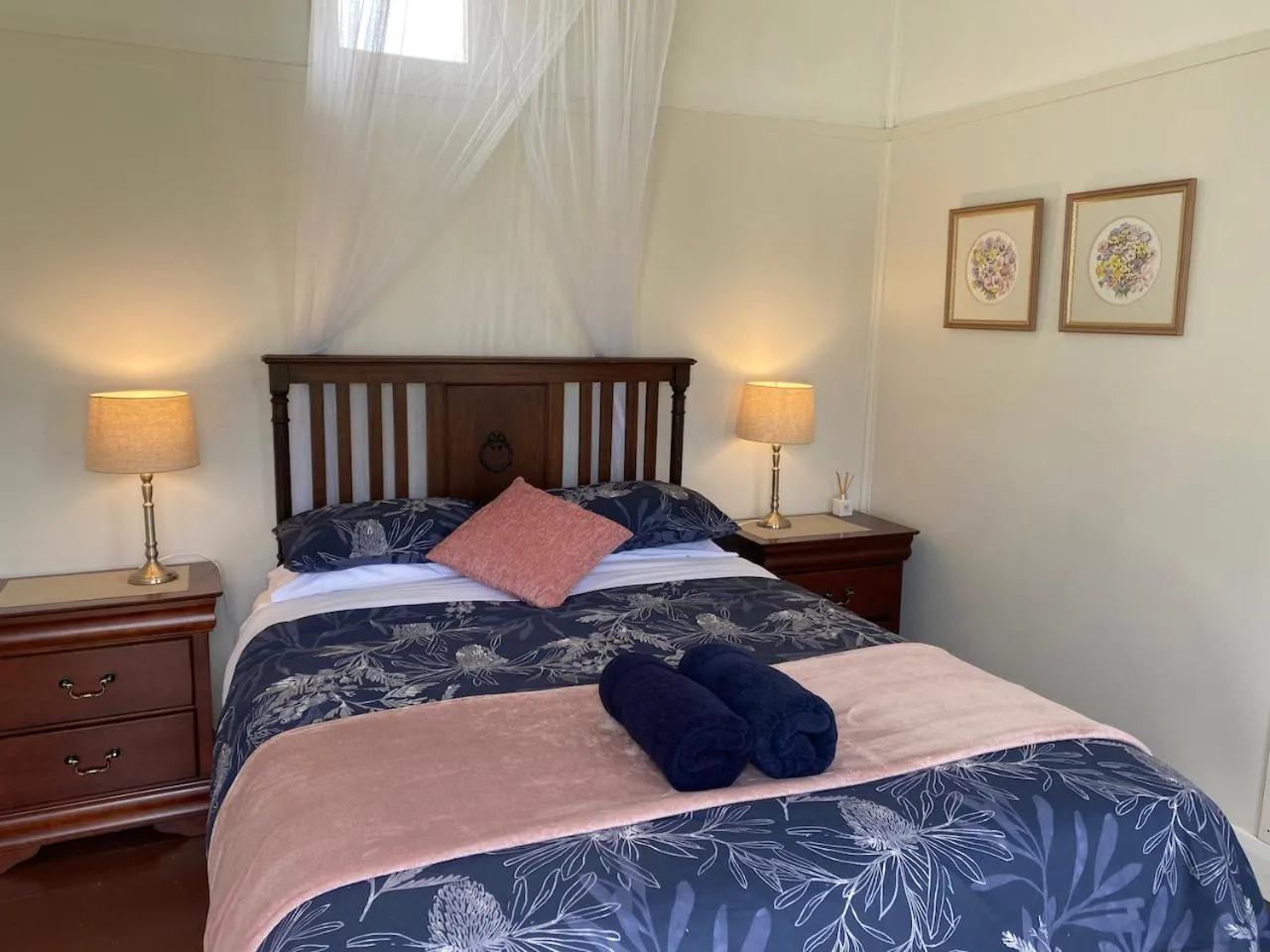 Bedroom, Bed in Seacroft Estate