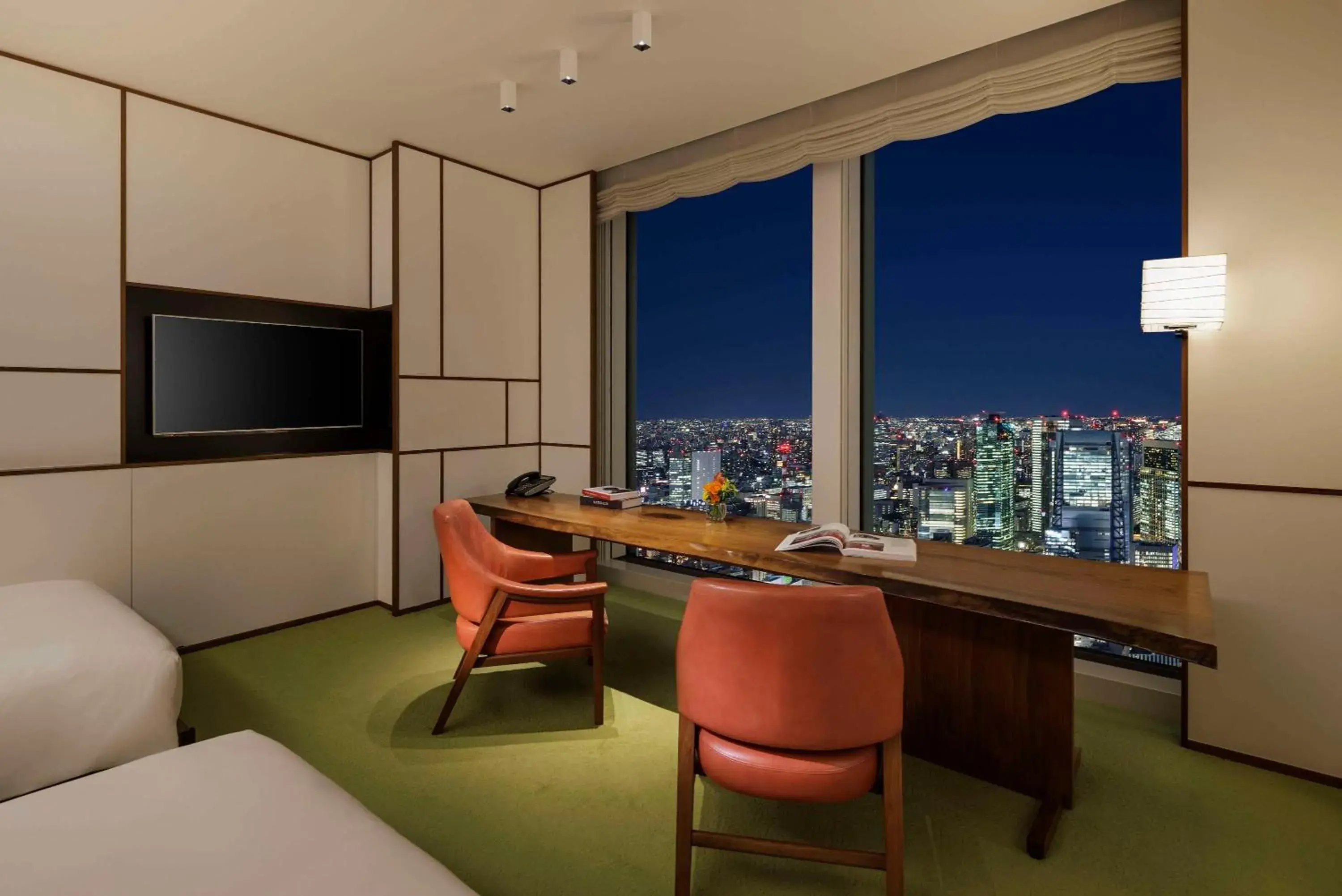 Double Room with Two Single Beds and Bay View in Andaz Tokyo - A Concept by Hyatt Double Room with Two Single Beds and Bay View in Andaz Tokyo - A Concept by Hyatt