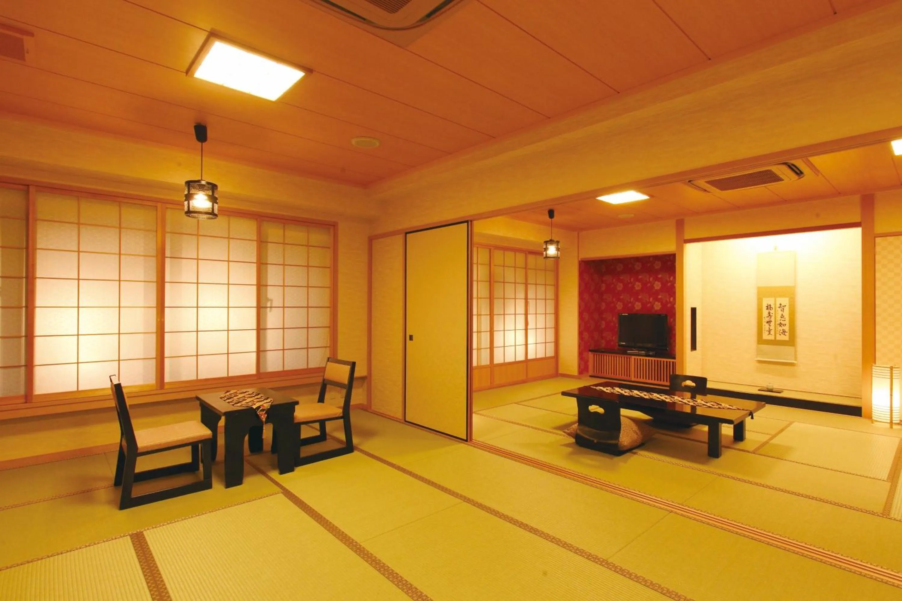 Dining area in Matsui Honkan