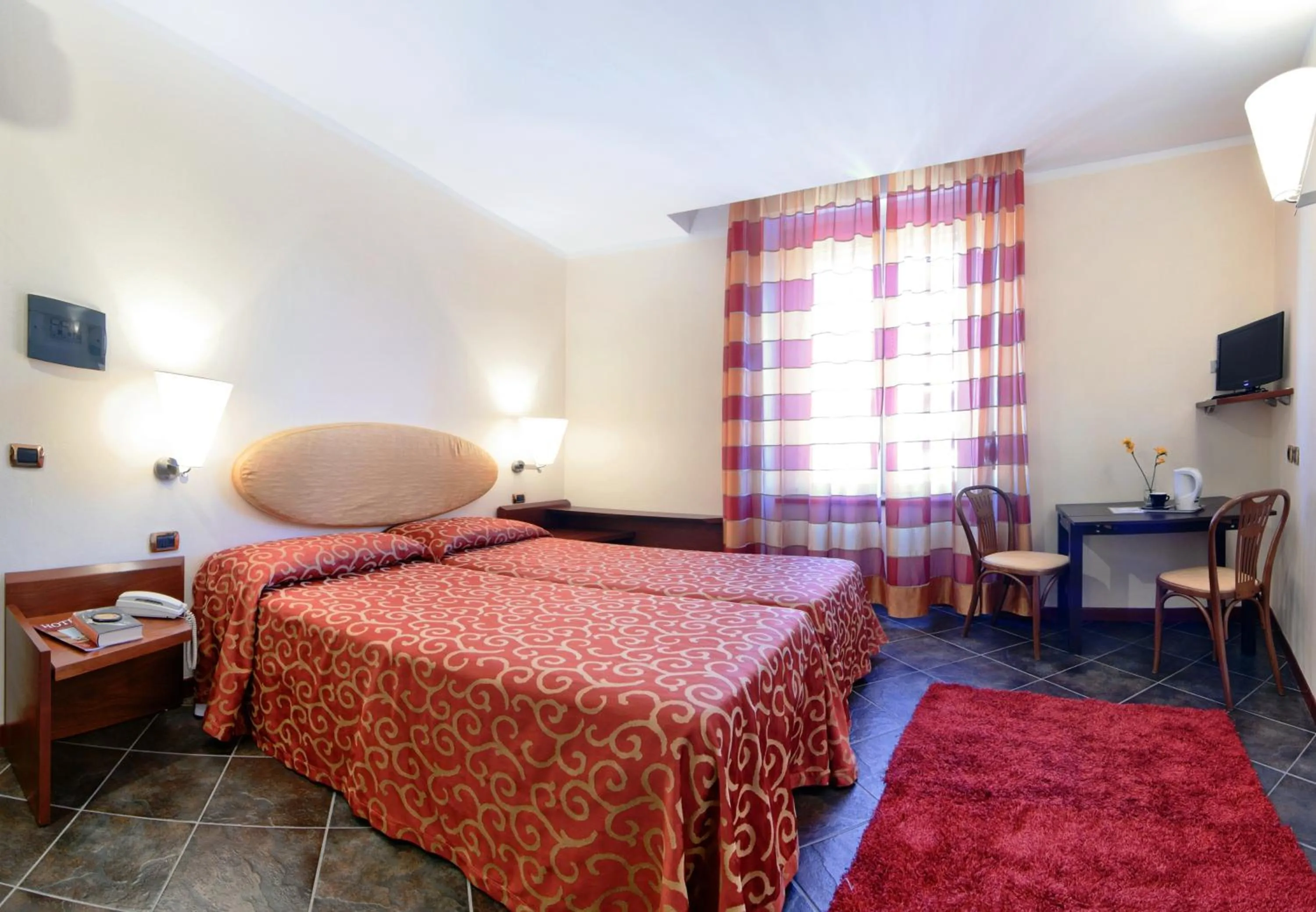 Photo of the whole room, Bed in Antico Albergo Madonna