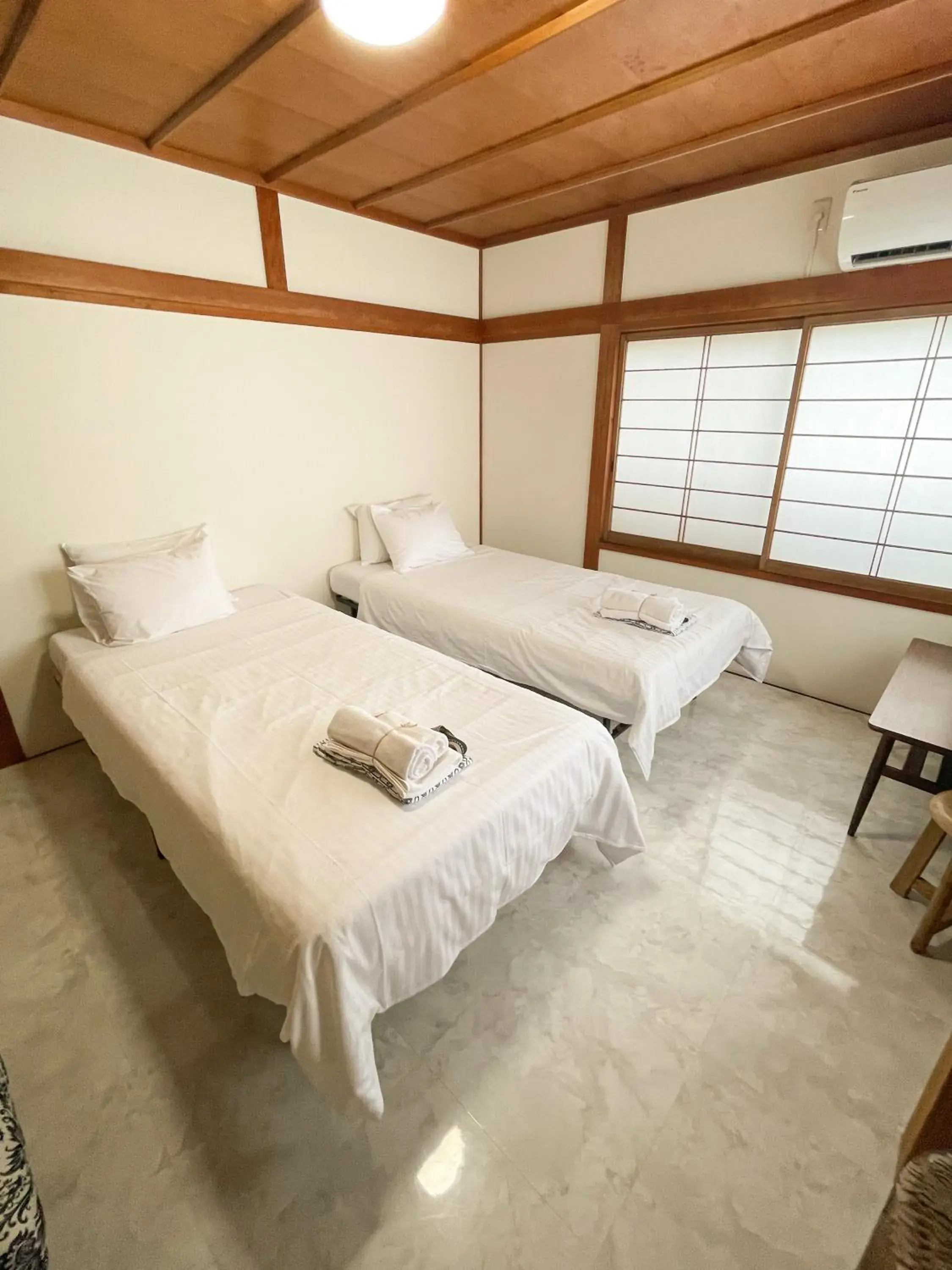 Economy Twin Room with Shared Shower room and Toilet - Non-Smoking in Kikusui Ryokan Economy Twin Room with Shared Shower room and Toilet - Non-Smoking in Kikusui Ryokan