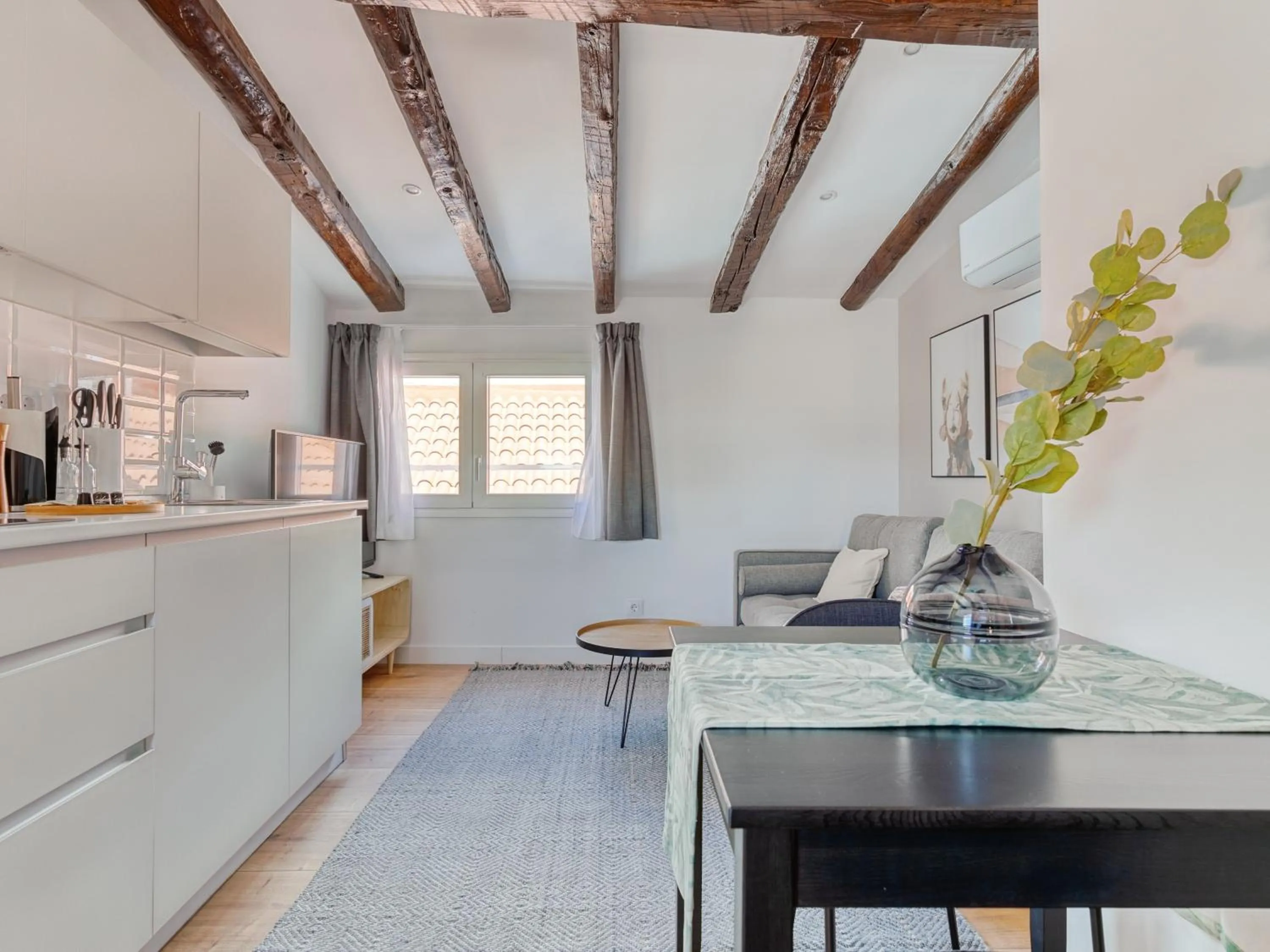 Kitchen or kitchenette in Limehome Madrid Calle de Fomento - estancia temporal