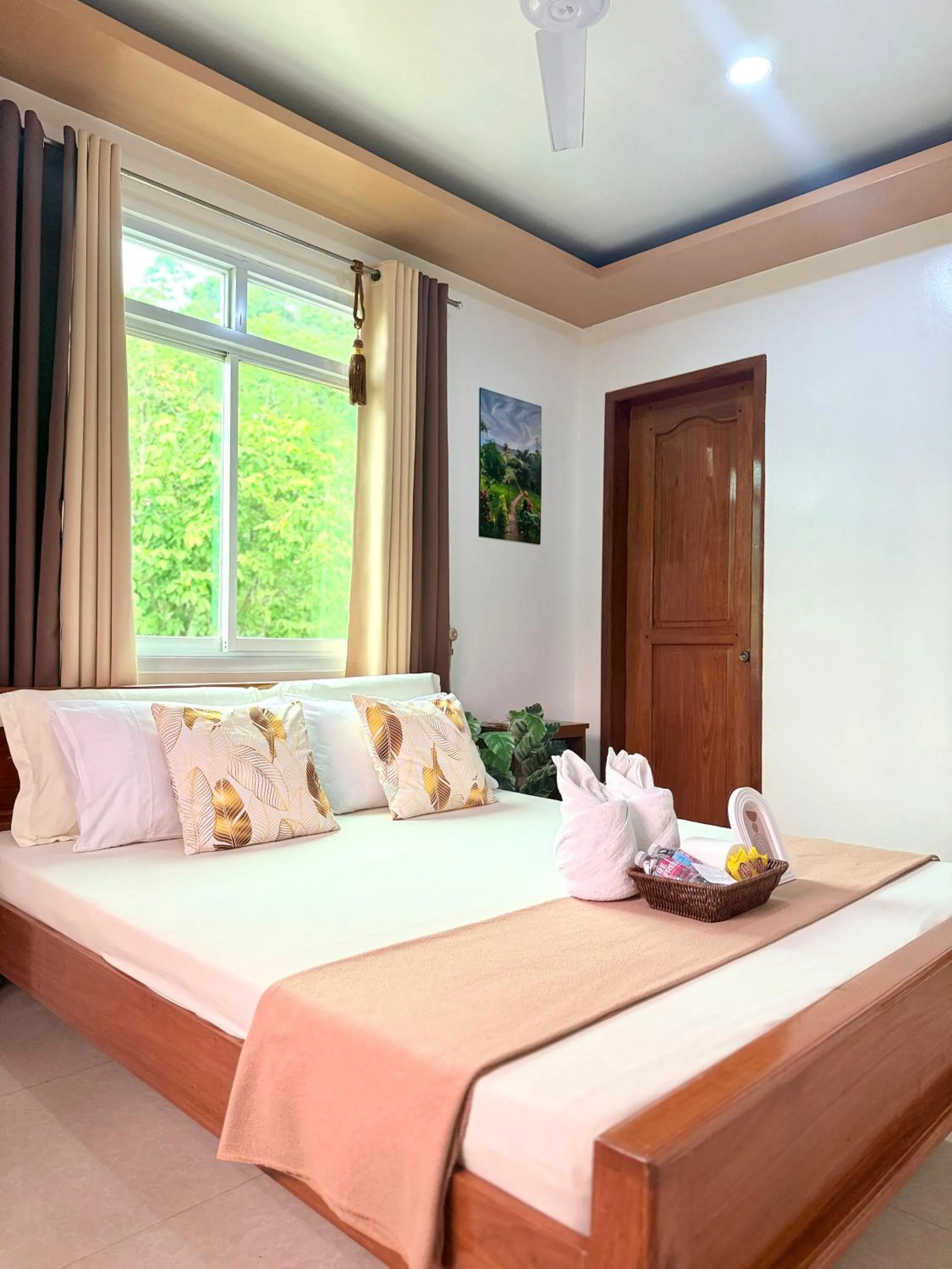 Bed in Buena's Haven Travelodge