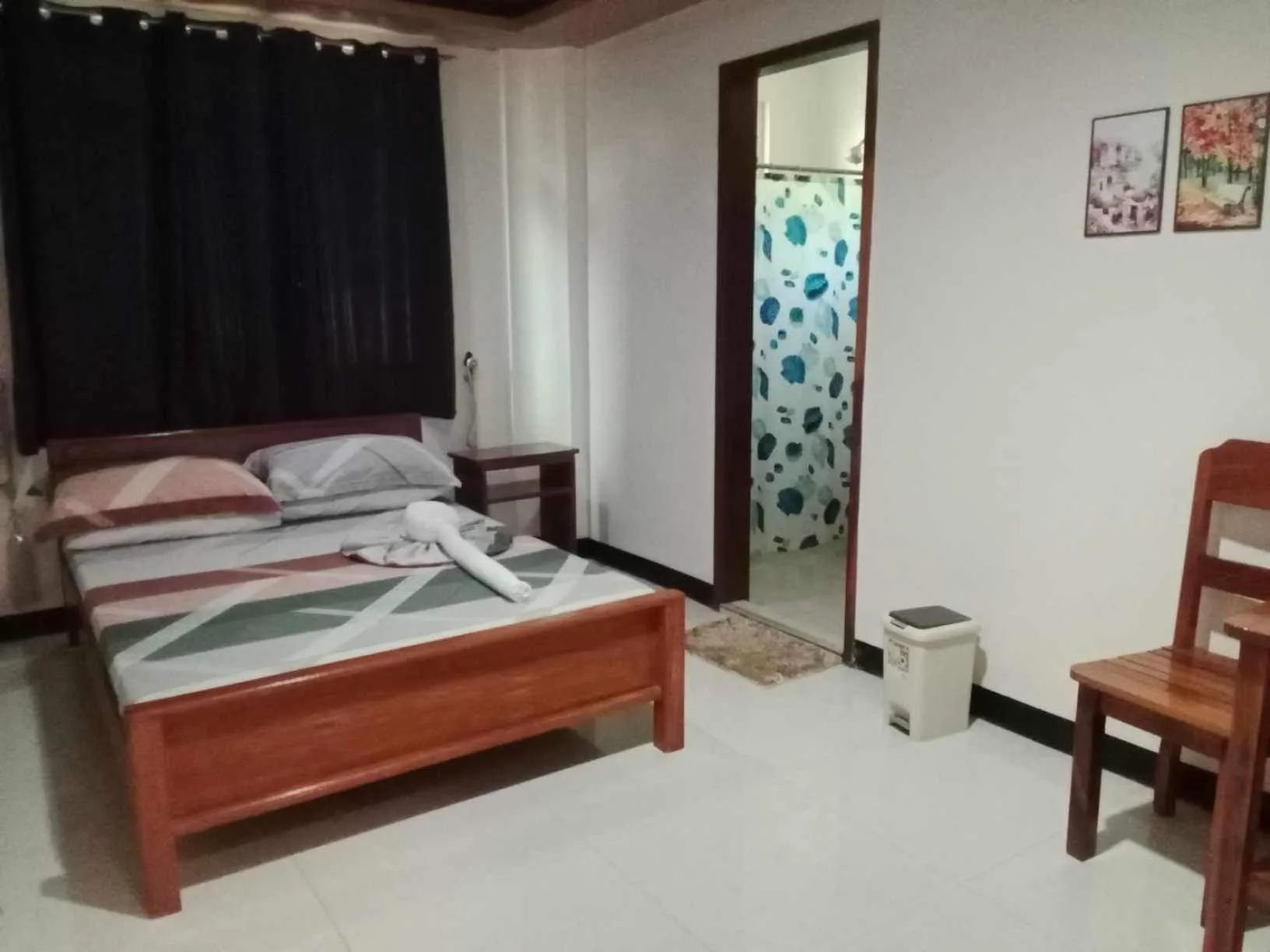 Photo of the whole room, Bed in Buena's Haven Travelodge