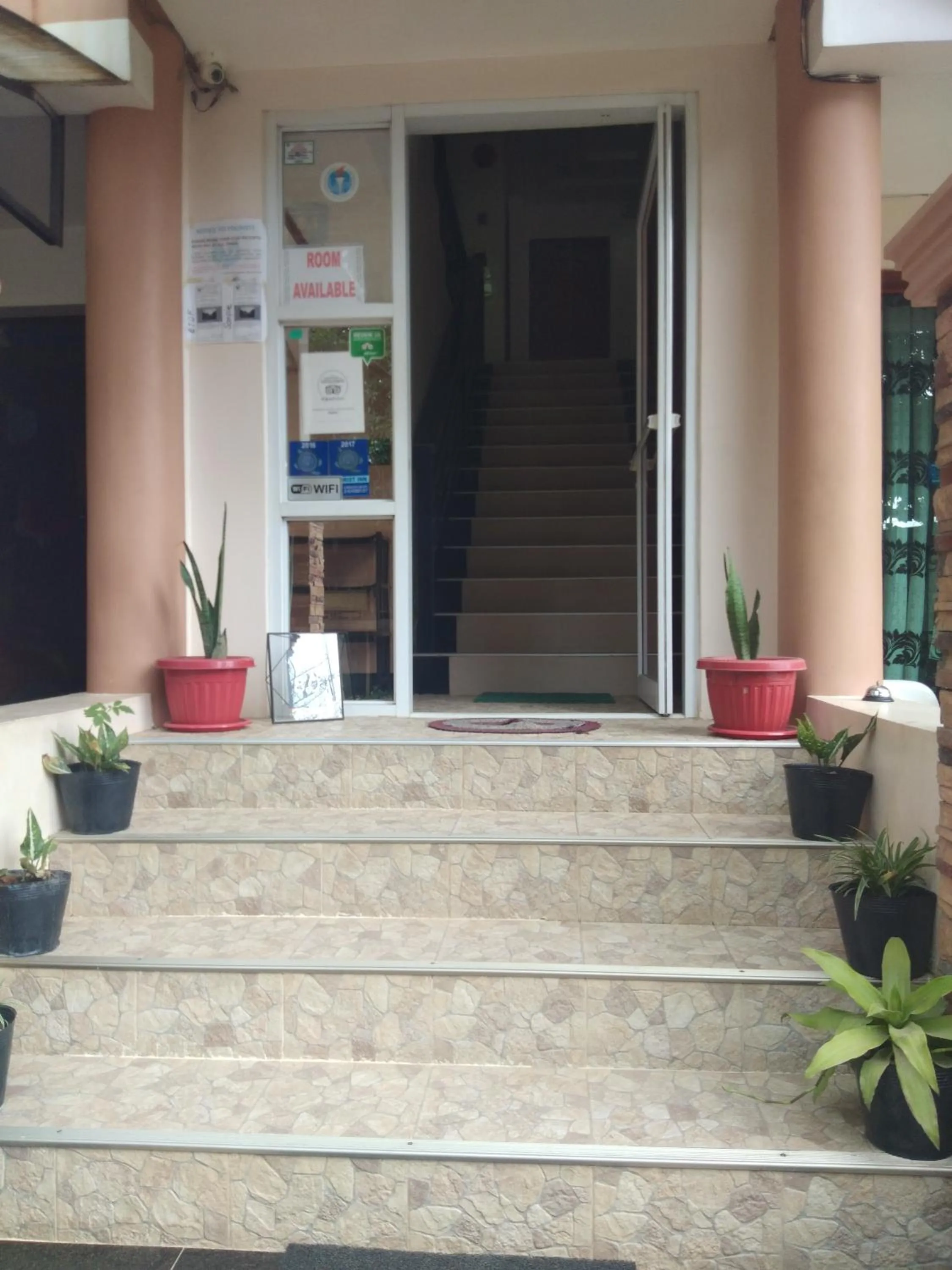 Facade/entrance in Buena's Haven Travelodge