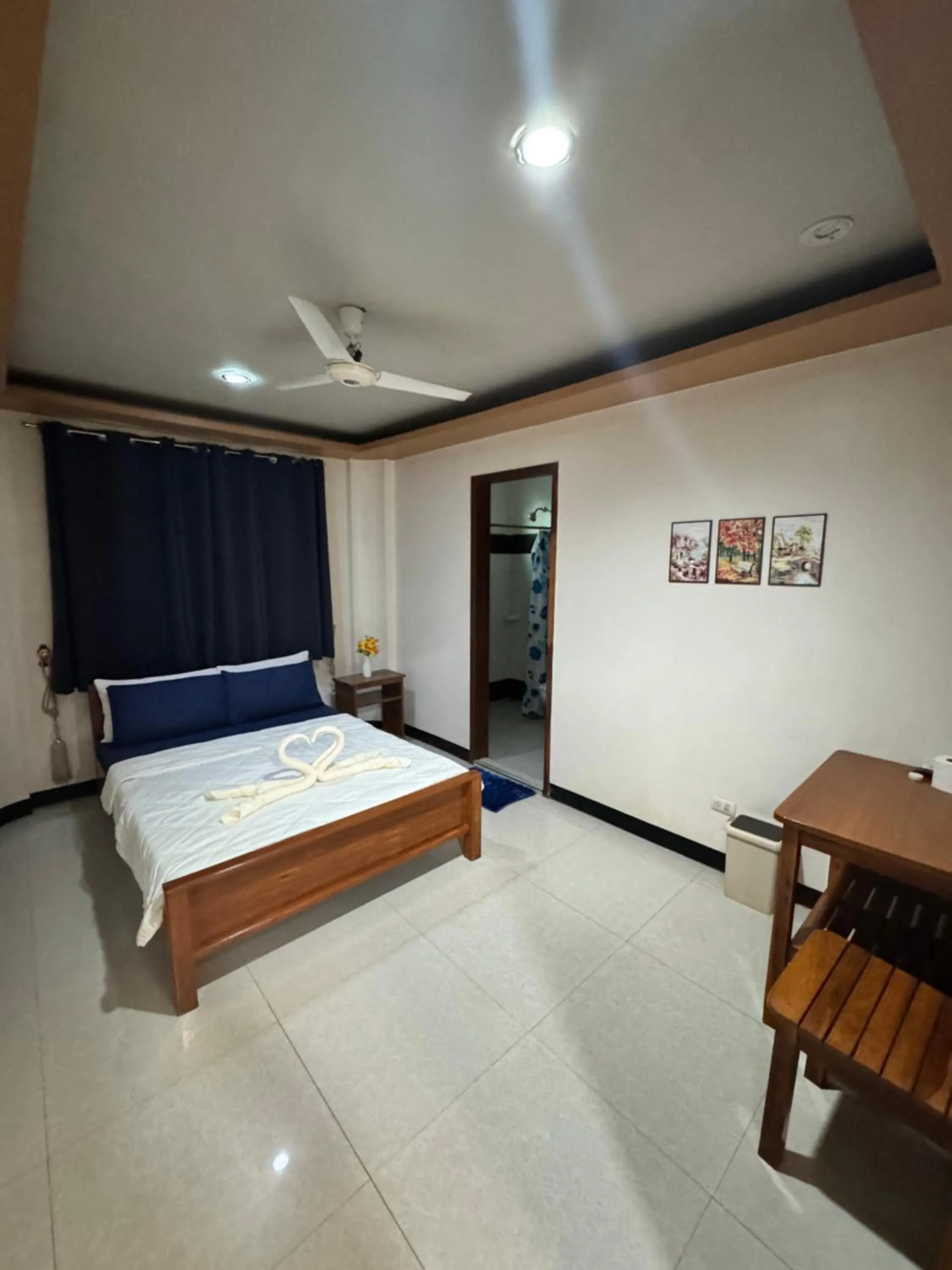 Bed in Buena's Haven Travelodge