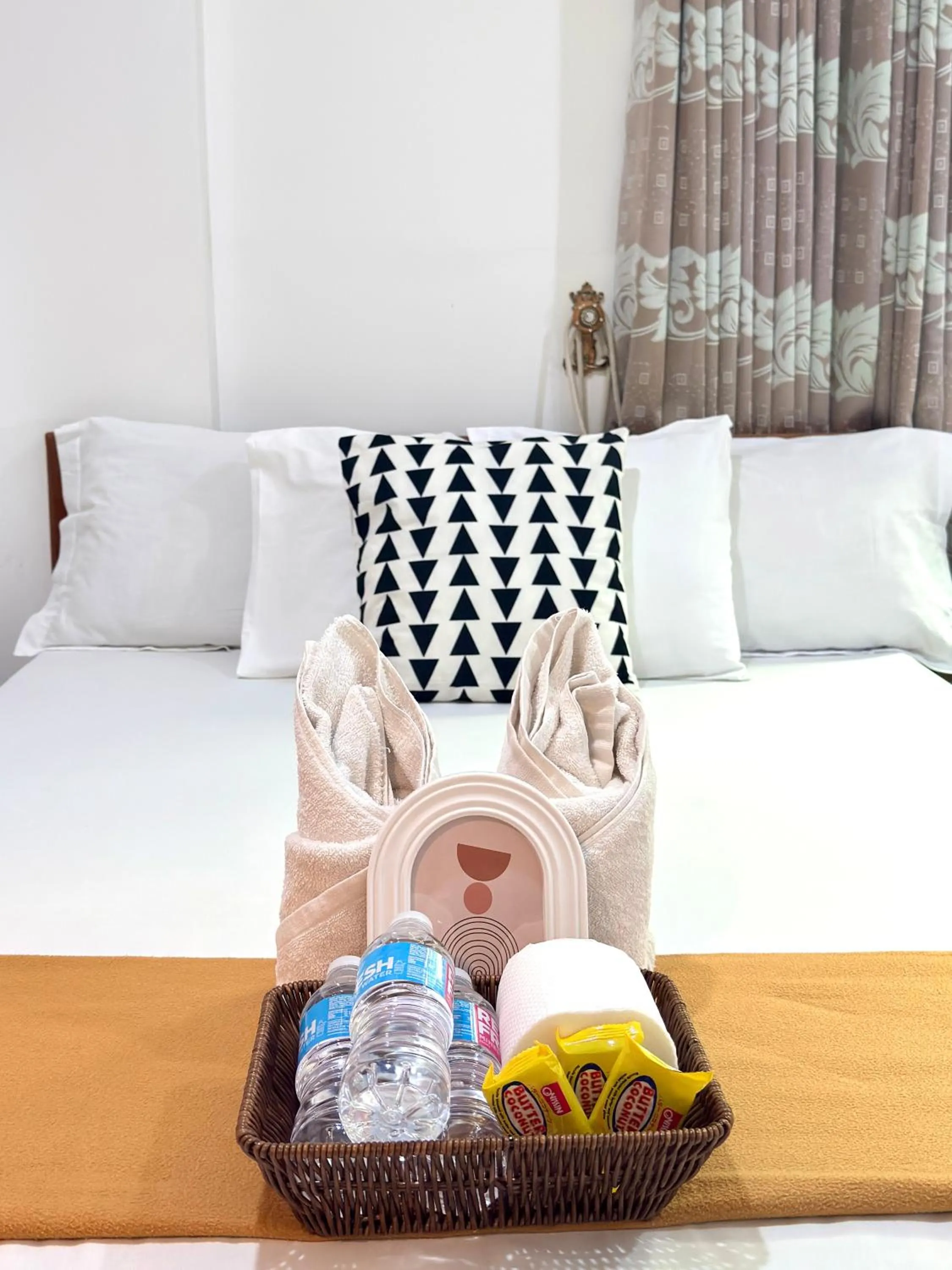 Bed in Buena's Haven Travelodge