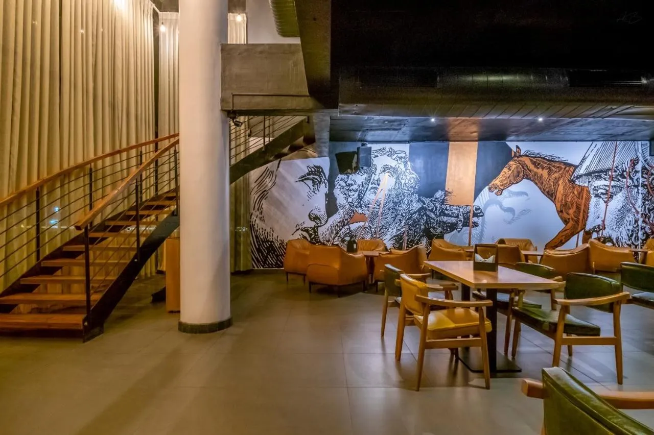 Restaurant/places to eat in Samasth Palatial