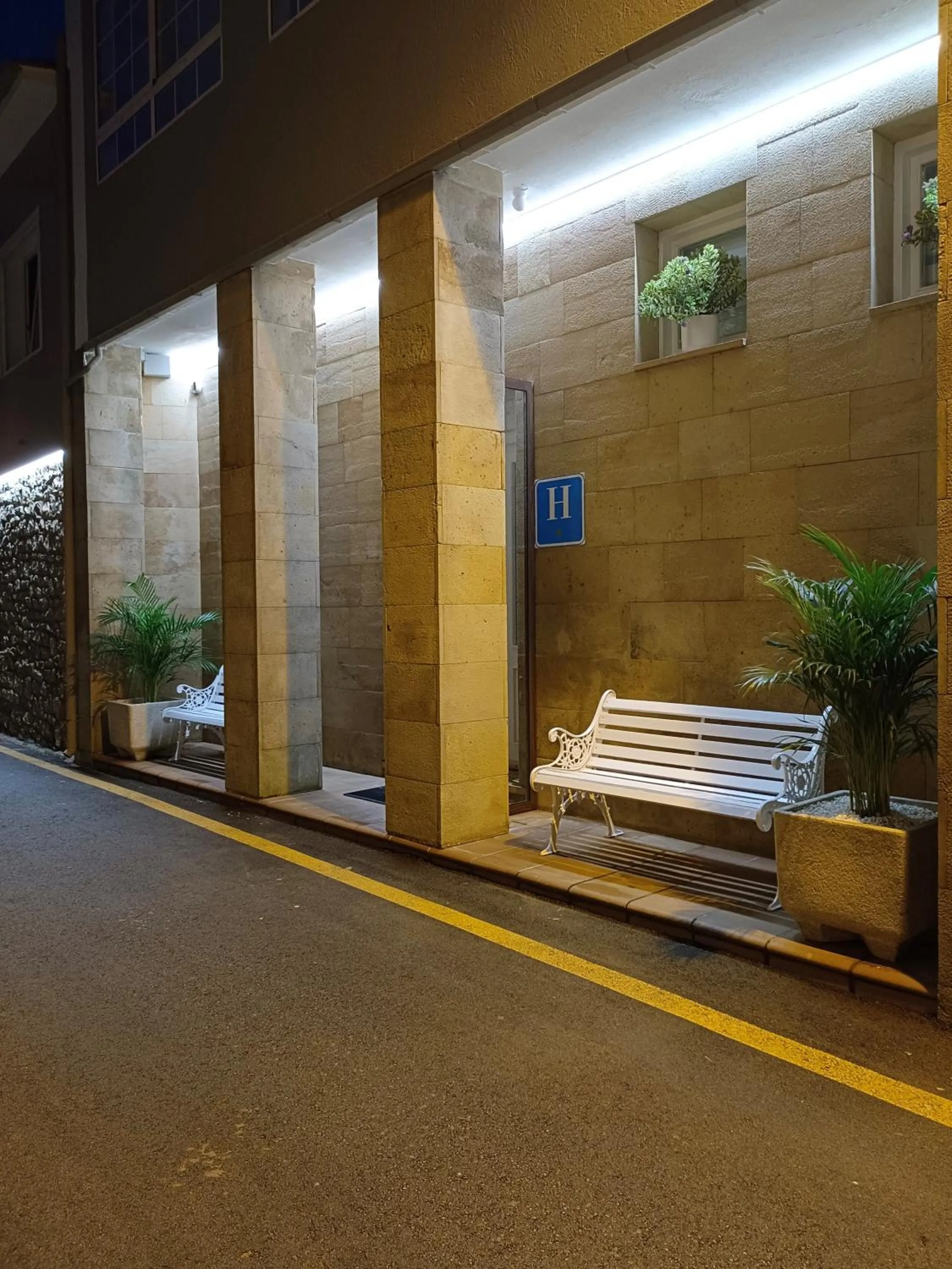 Property building in Hotel Posada del Mar