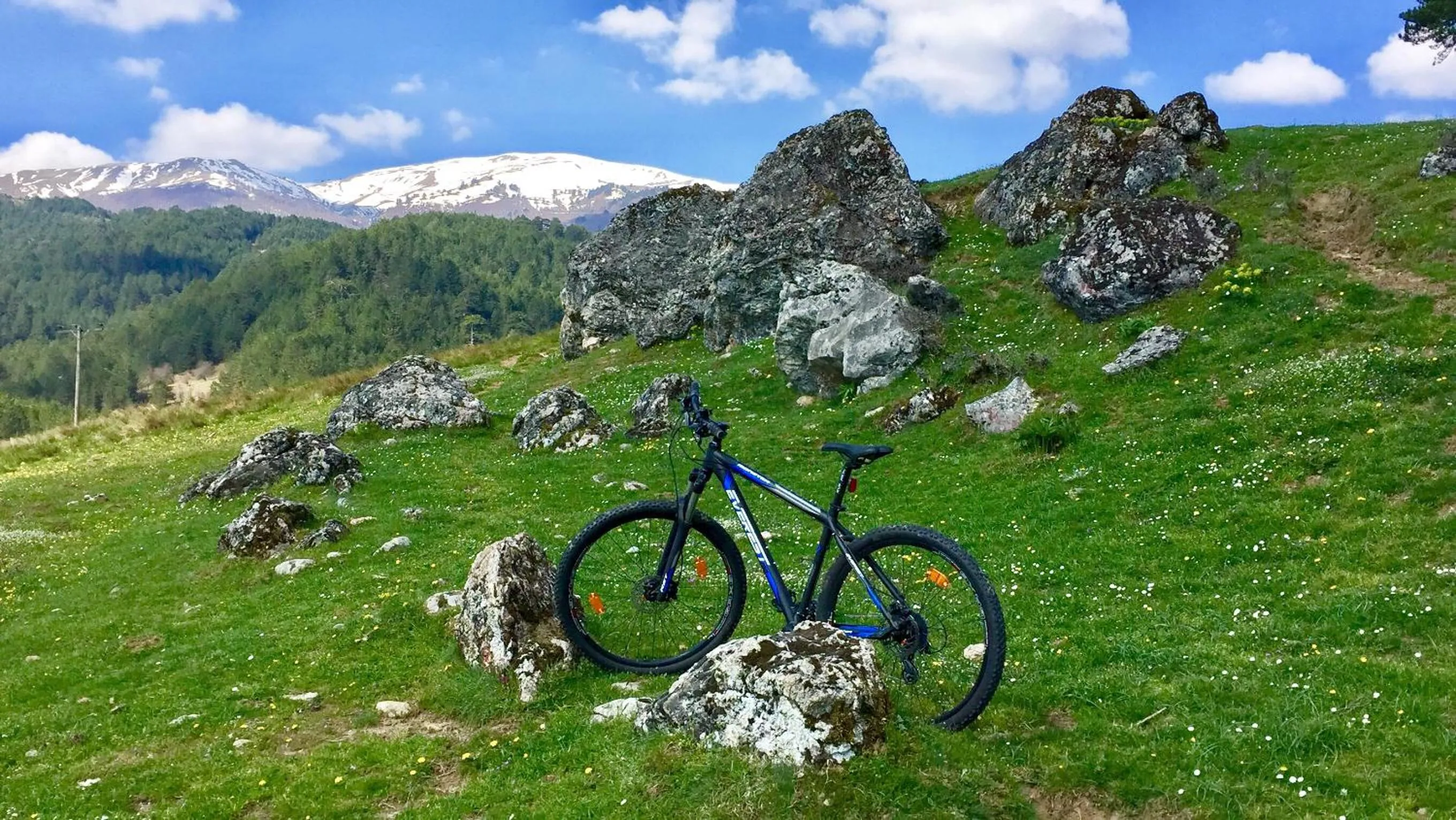 Cycling in Valia Nostra Escape Hotel