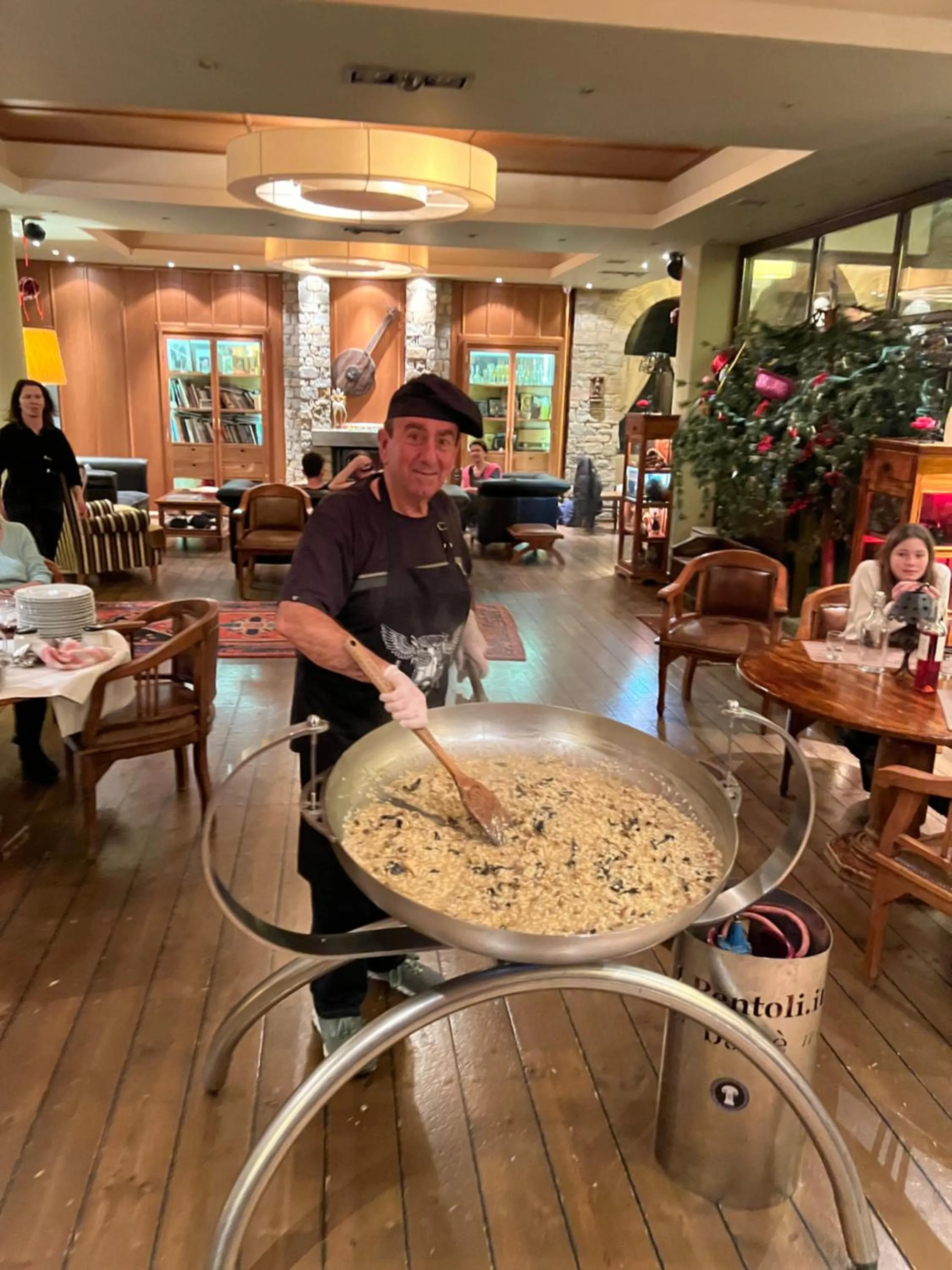 Restaurant/places to eat in Valia Nostra Escape Hotel