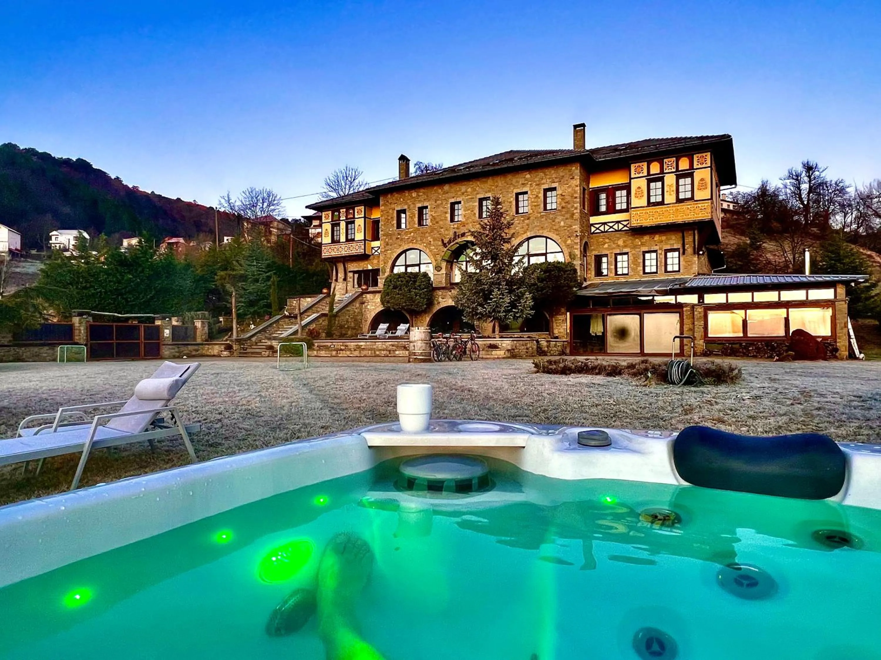 Hot Tub in Valia Nostra Escape Hotel