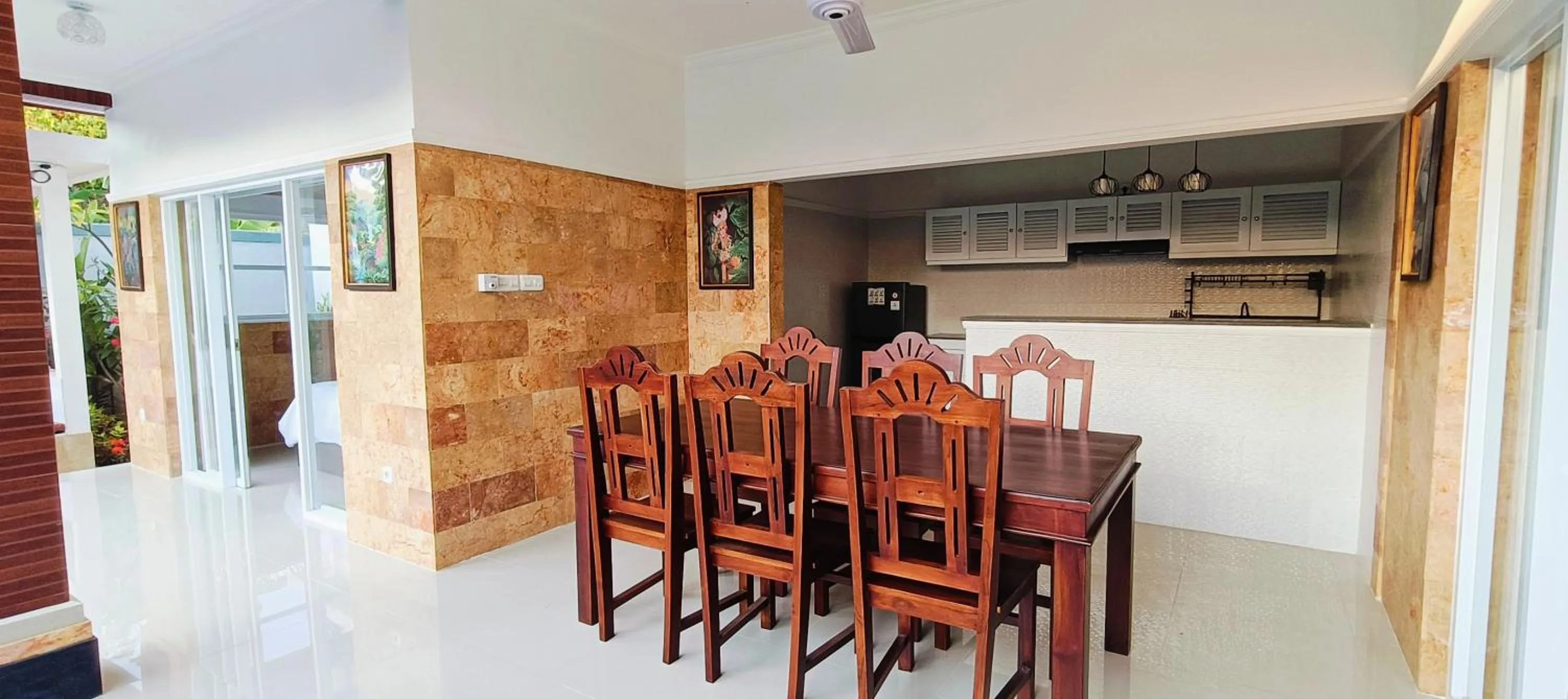 Dining area in Villa TWIN FLOWER