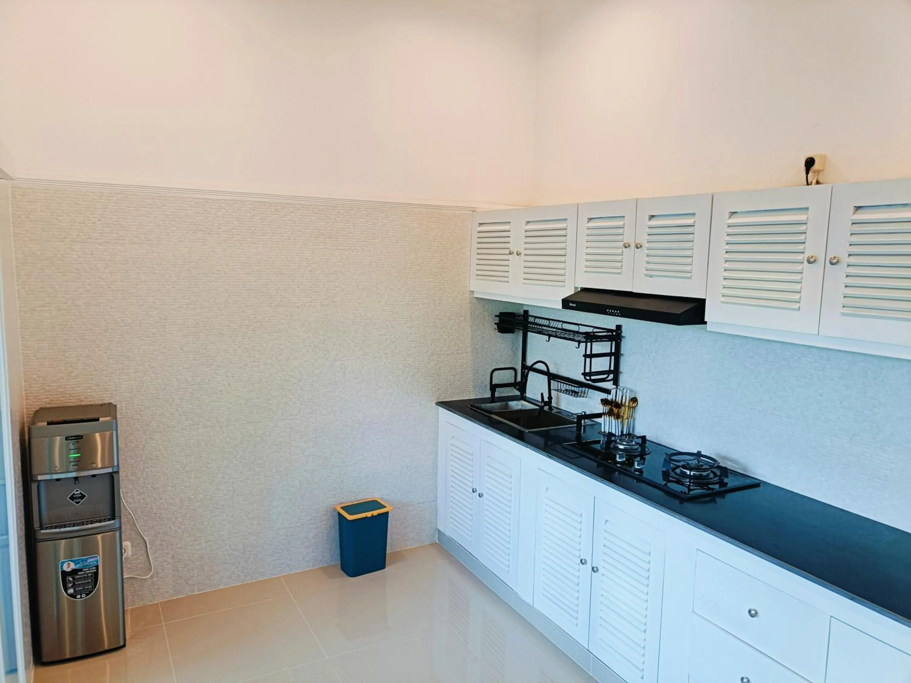 Kitchen or kitchenette in Villa TWIN FLOWER