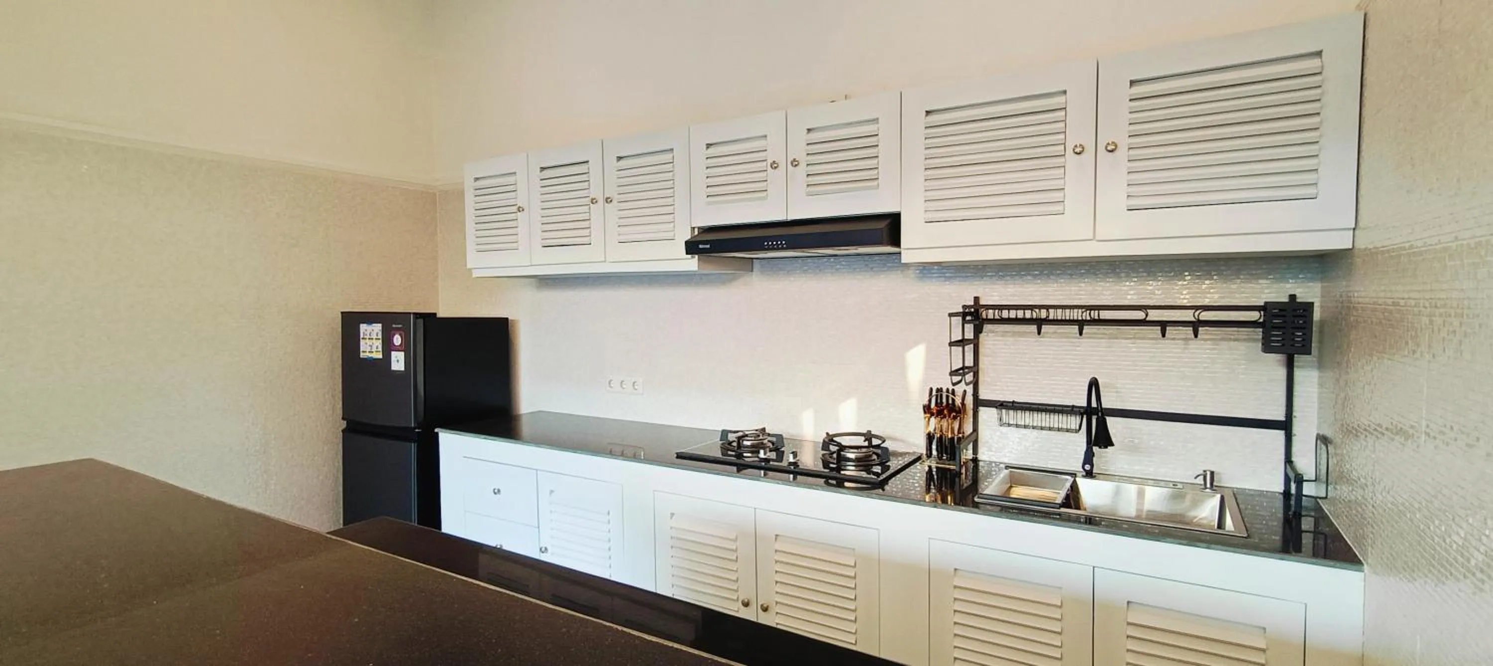 Kitchen or kitchenette in Villa TWIN FLOWER