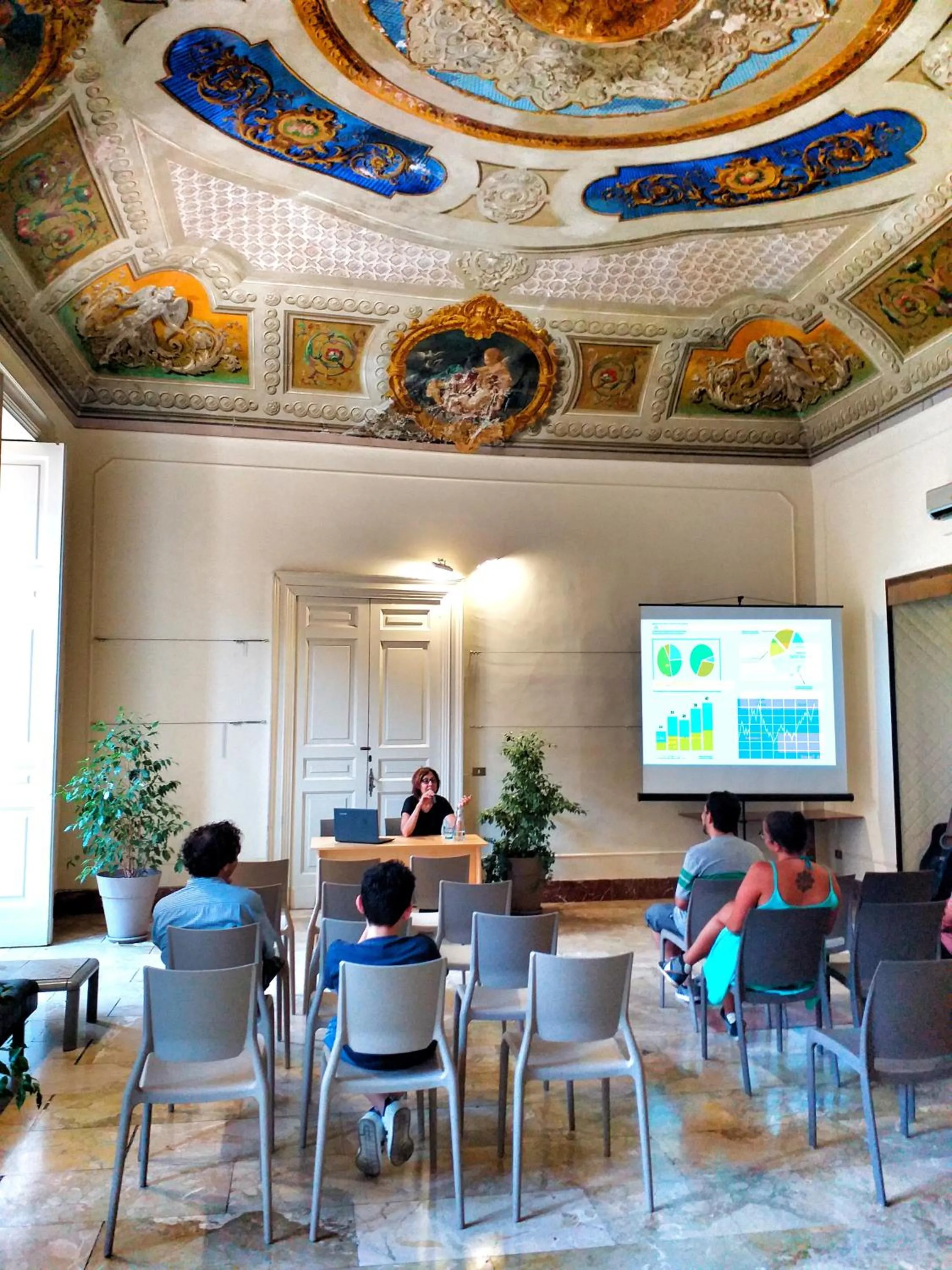 Meeting/conference room in Ostello degli Elefanti