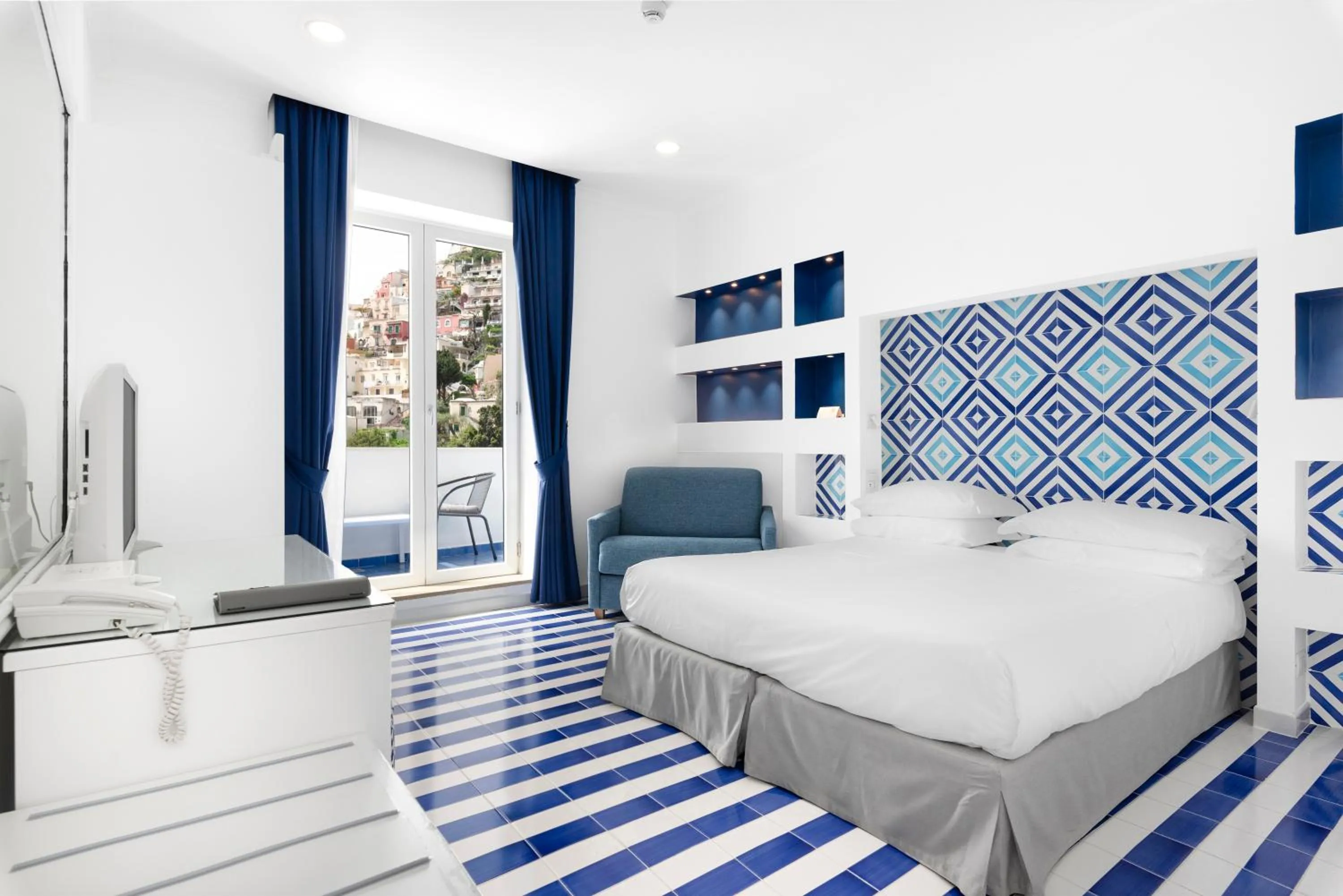 Bedroom, Bed in Hotel Bougainville