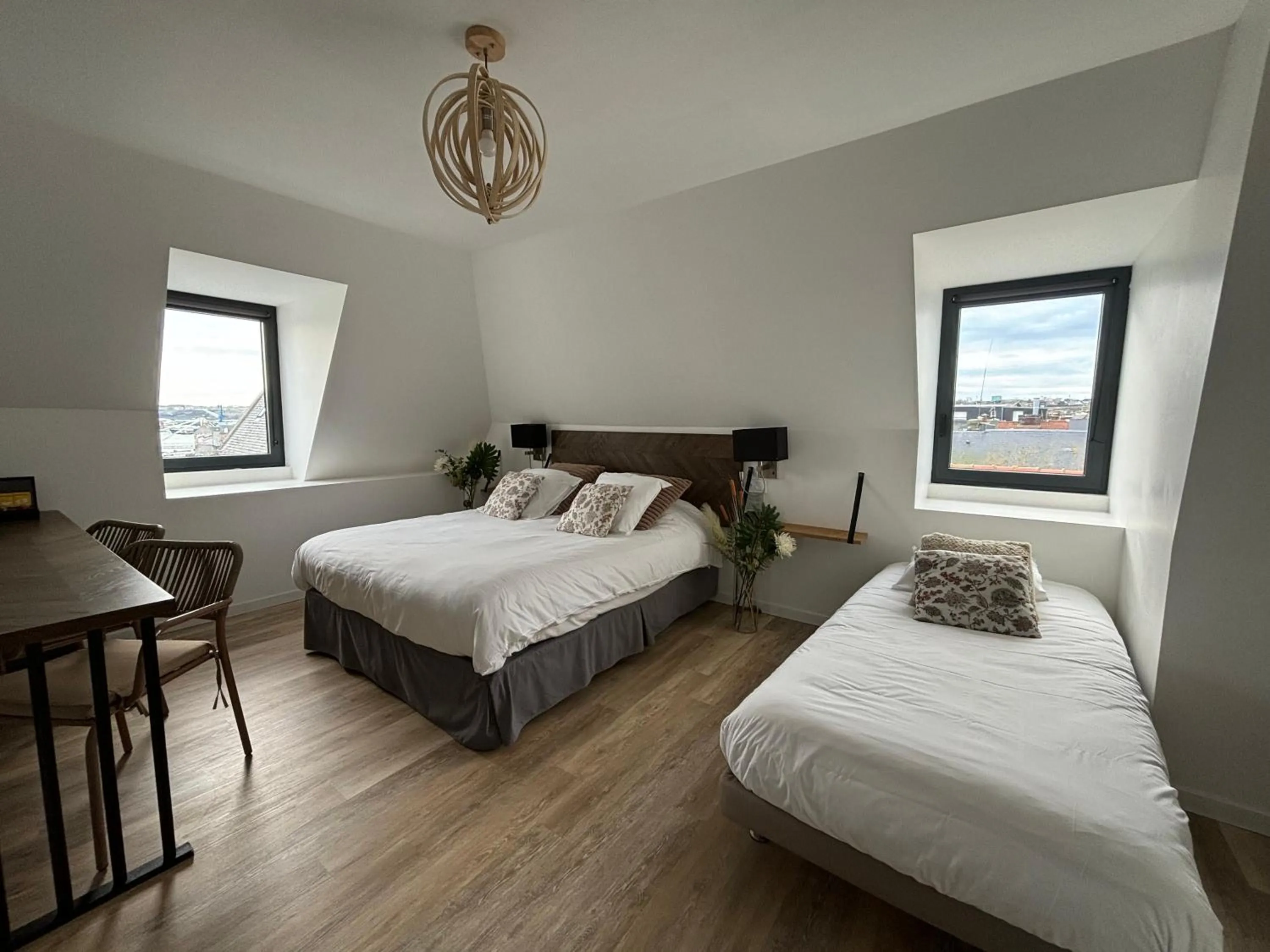 Bed in LA TOUR AUX CRABES près de la plage