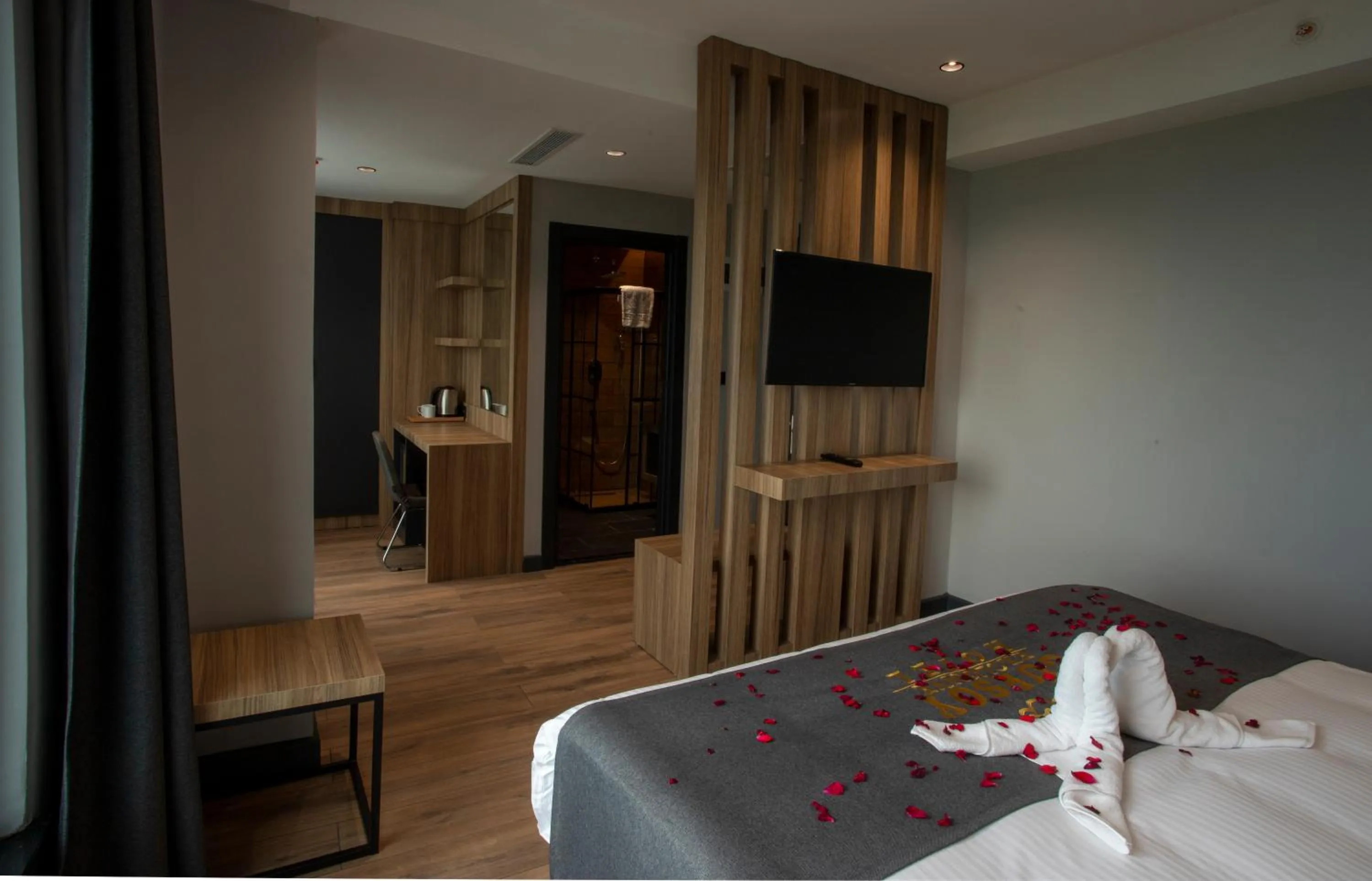 Bed in GÜRSOY EXCLUSIVE HOTEL