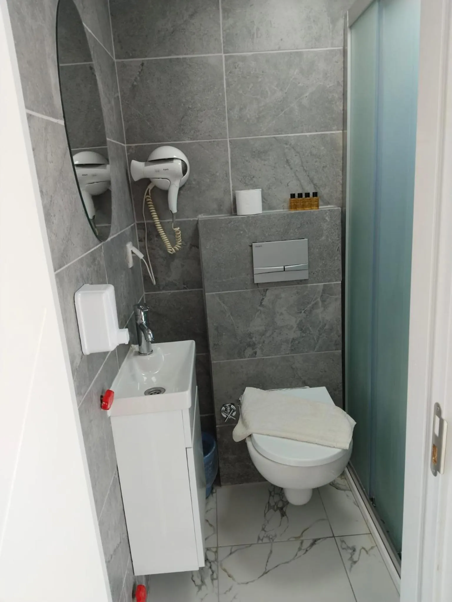 Shower in ALİBABAM APART OTEL