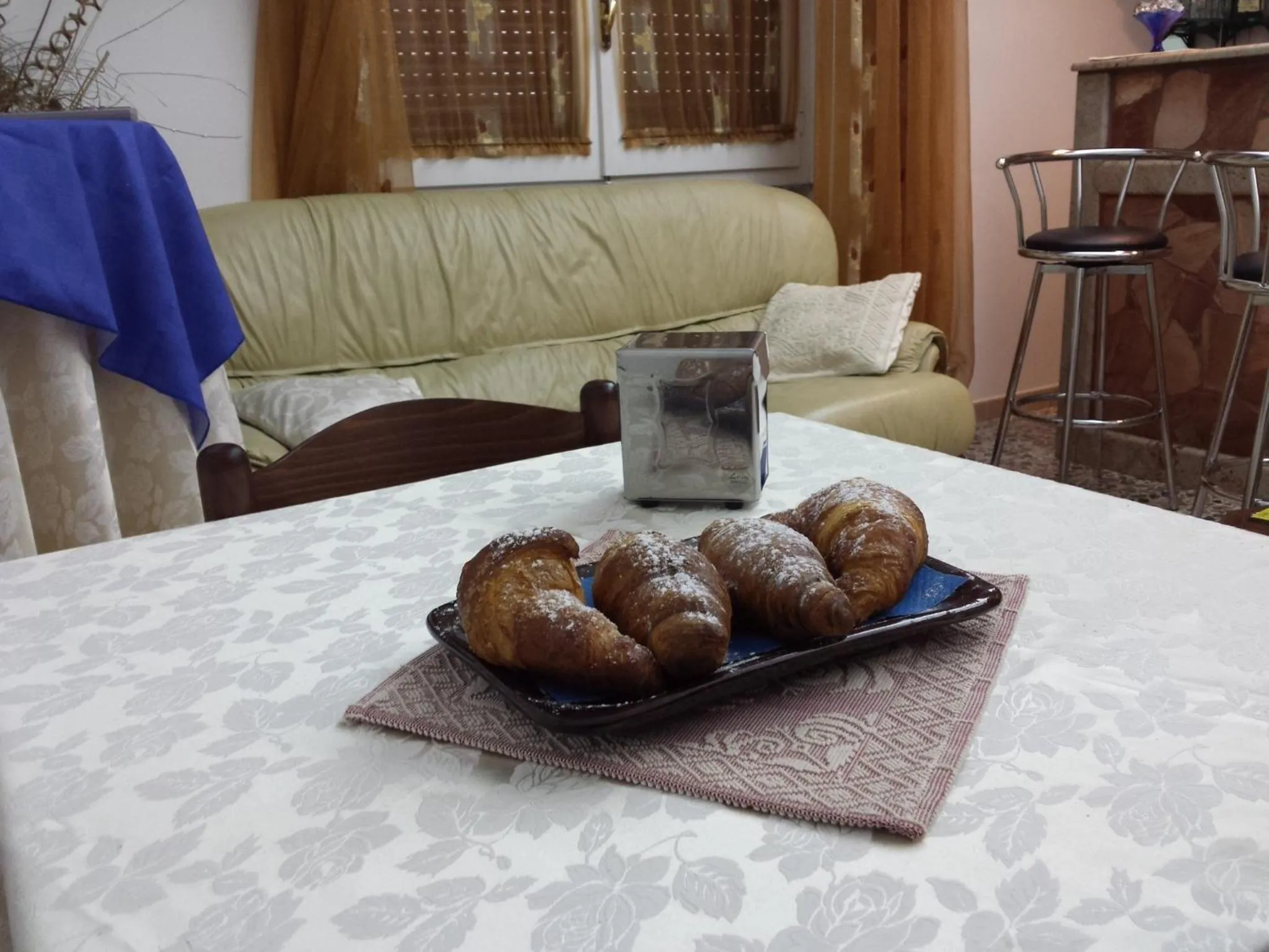 Decorative detail in B&B Santa Gilla