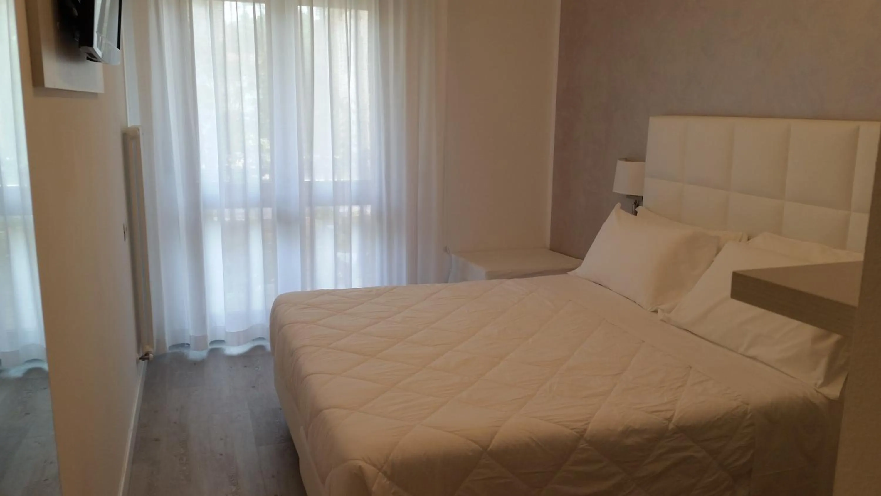 Bed in Hotel Acapulco