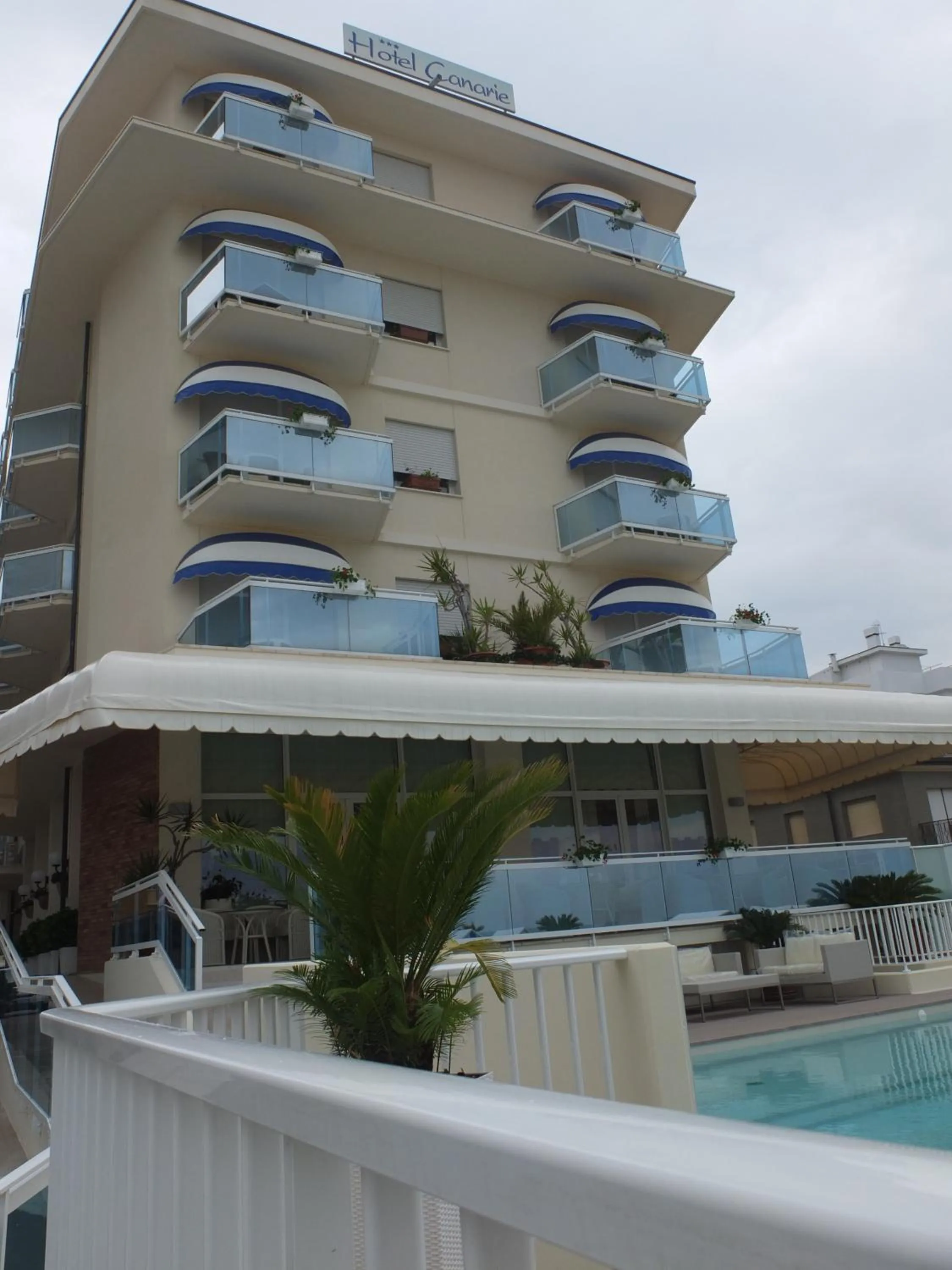 Facade/entrance in Hotel Canarie