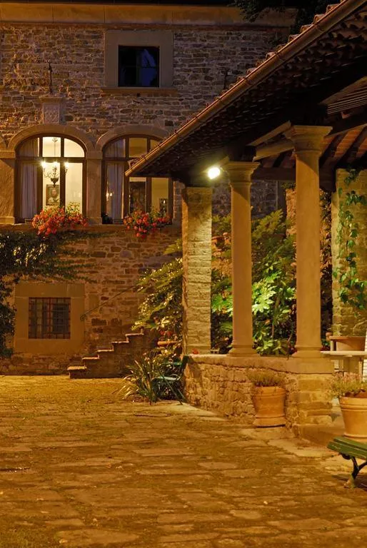 Night in Relais La Torre