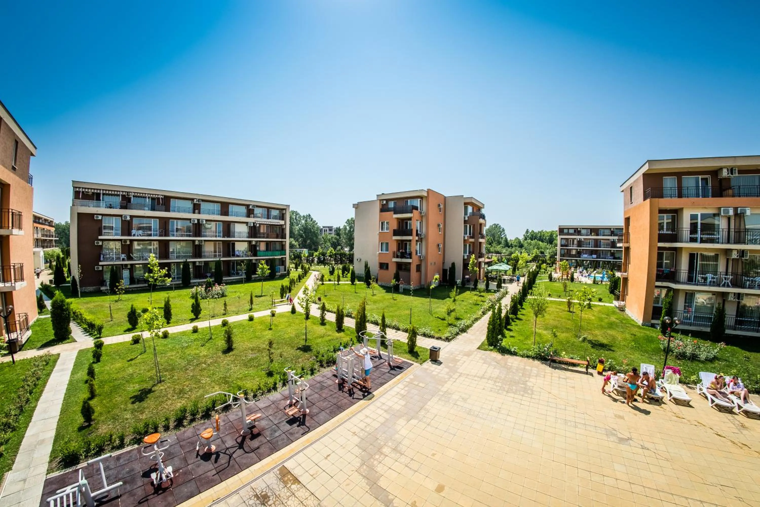Garden in Orchid Fort Garden