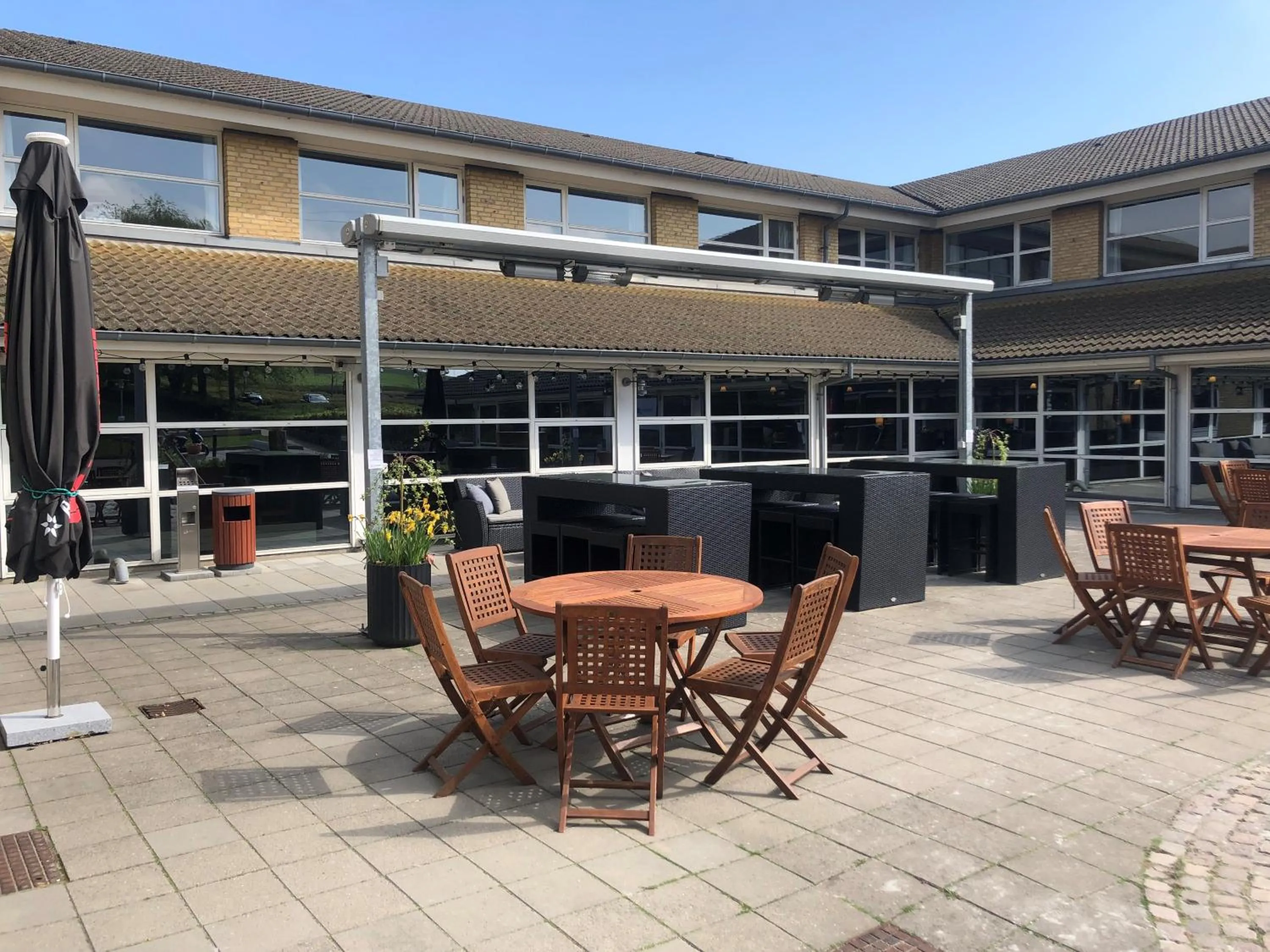 Balcony/Terrace in HORISONT Hotel & Konference