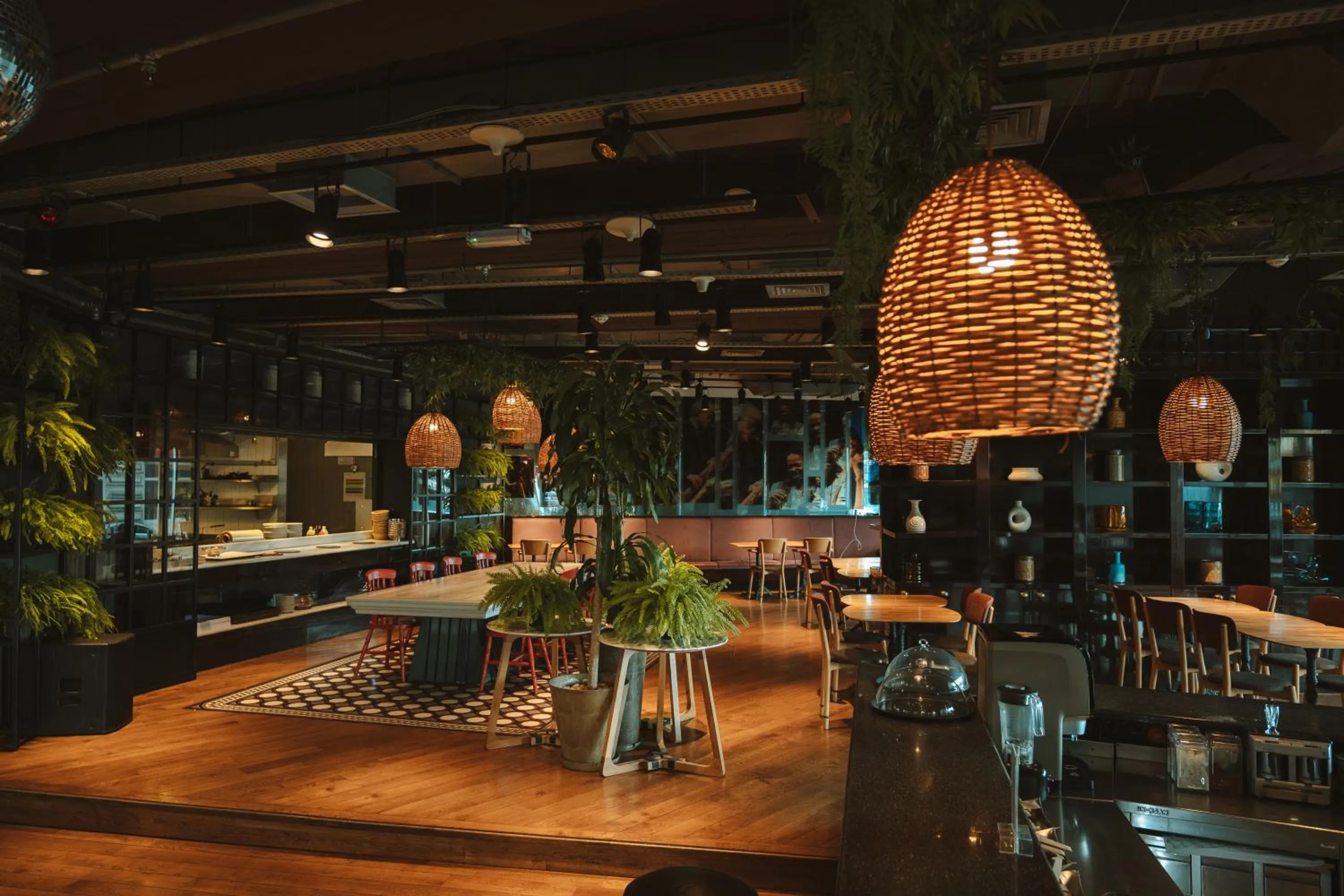 Restaurant/places to eat in The Marmara Pera