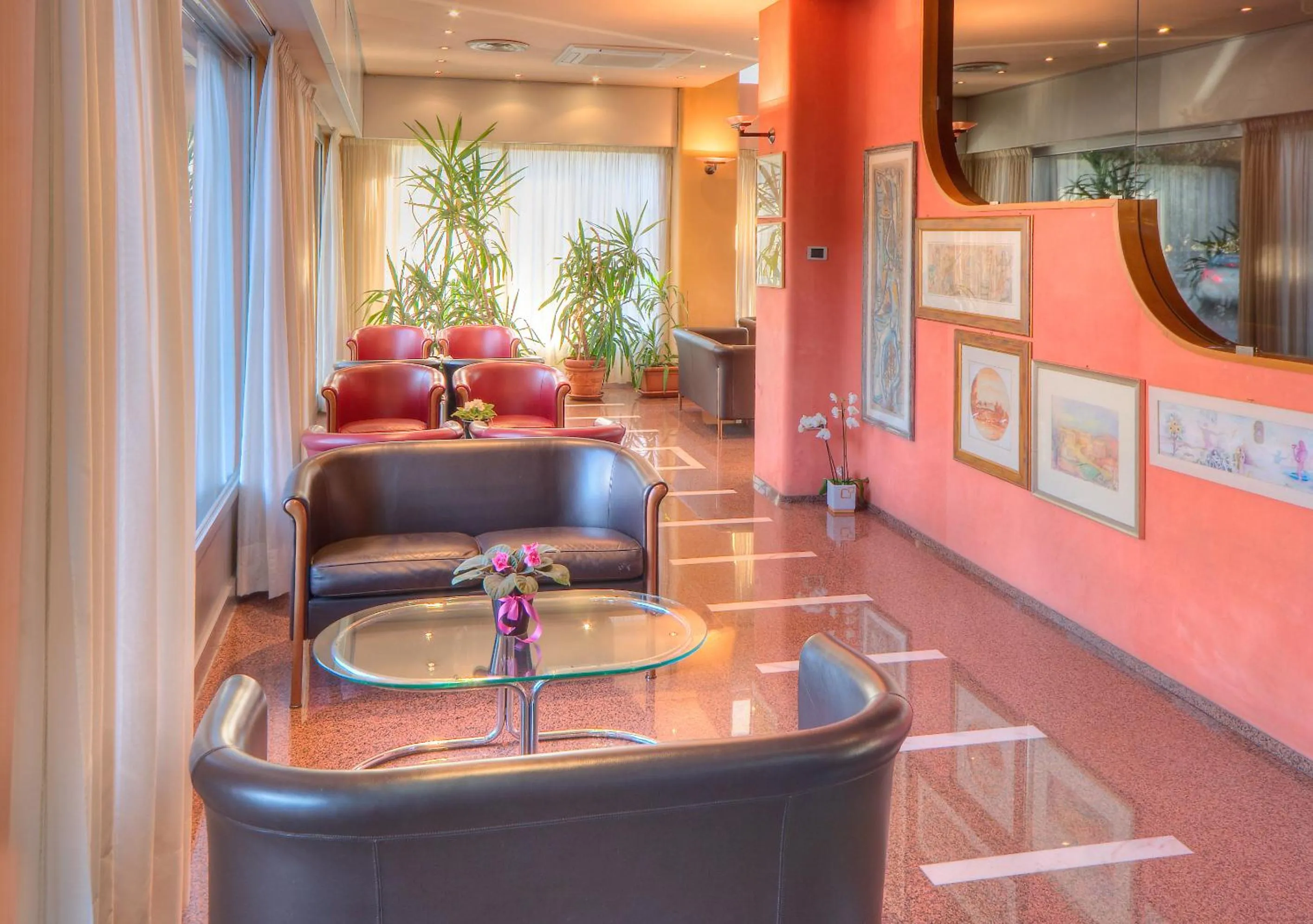 Lobby or reception in SenB Hotel