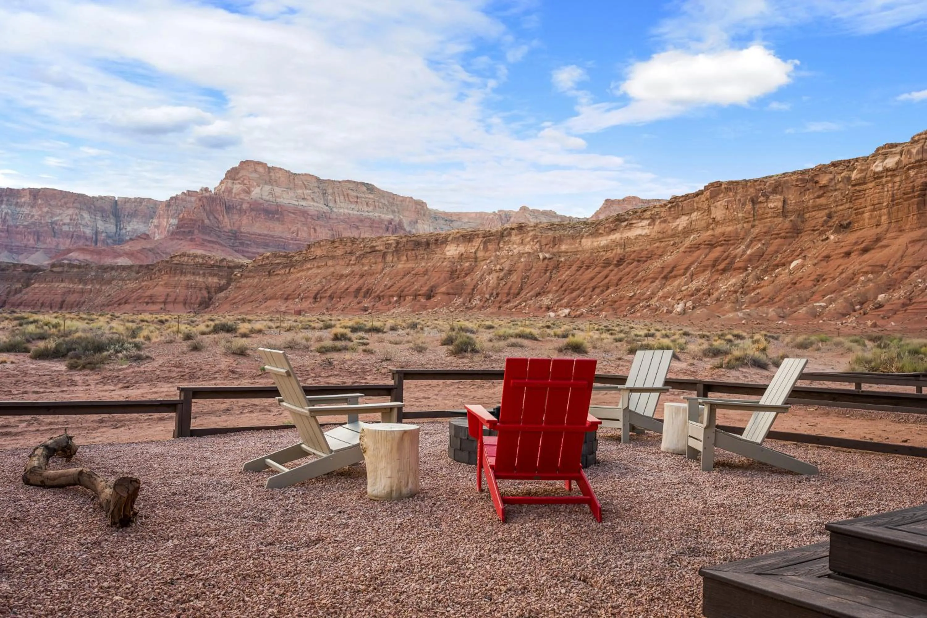 Day in Marble Canyon Lodge