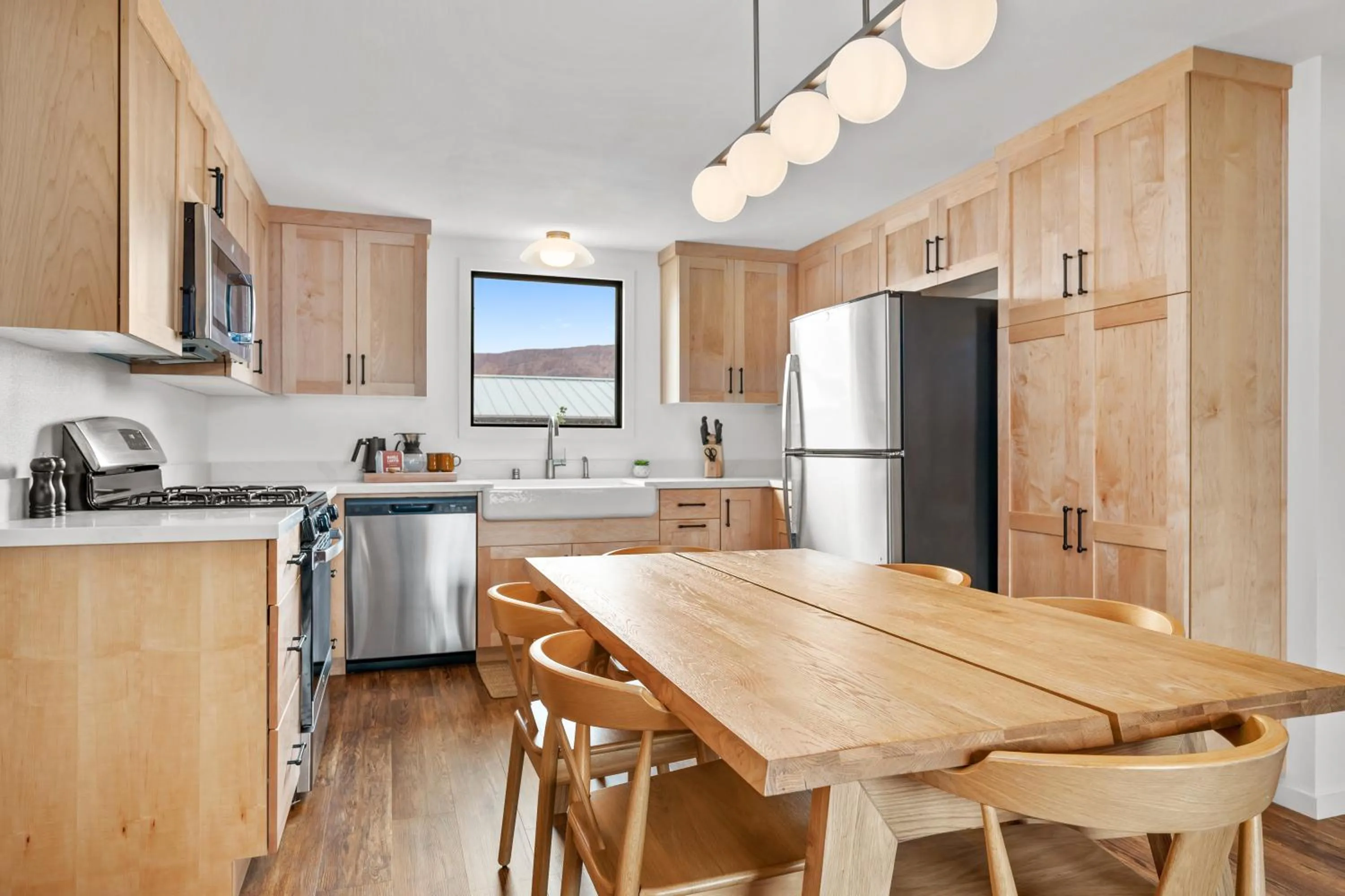 Kitchen or kitchenette in Marble Canyon Lodge