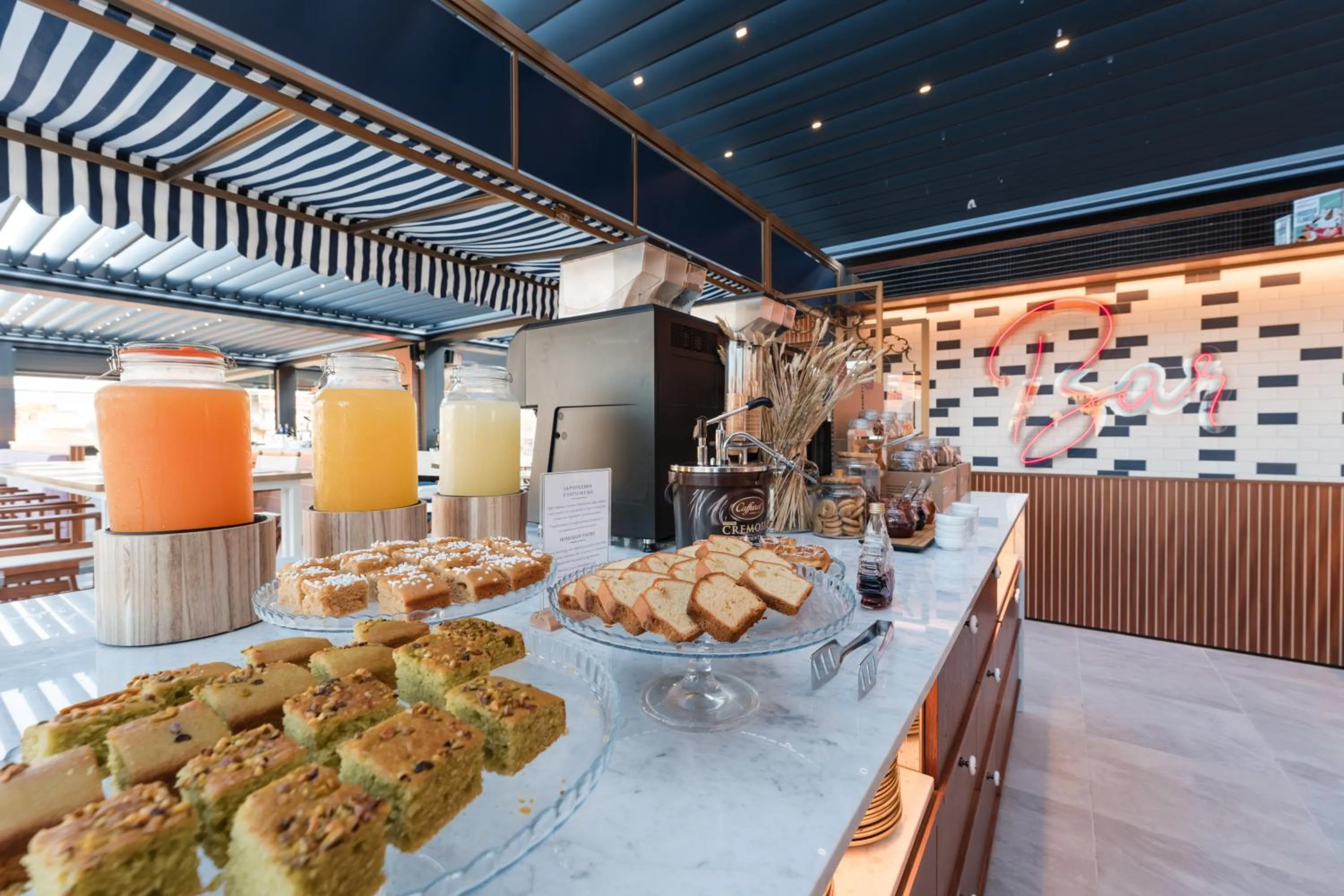 Food and drinks in Hotel Stella Del Mare