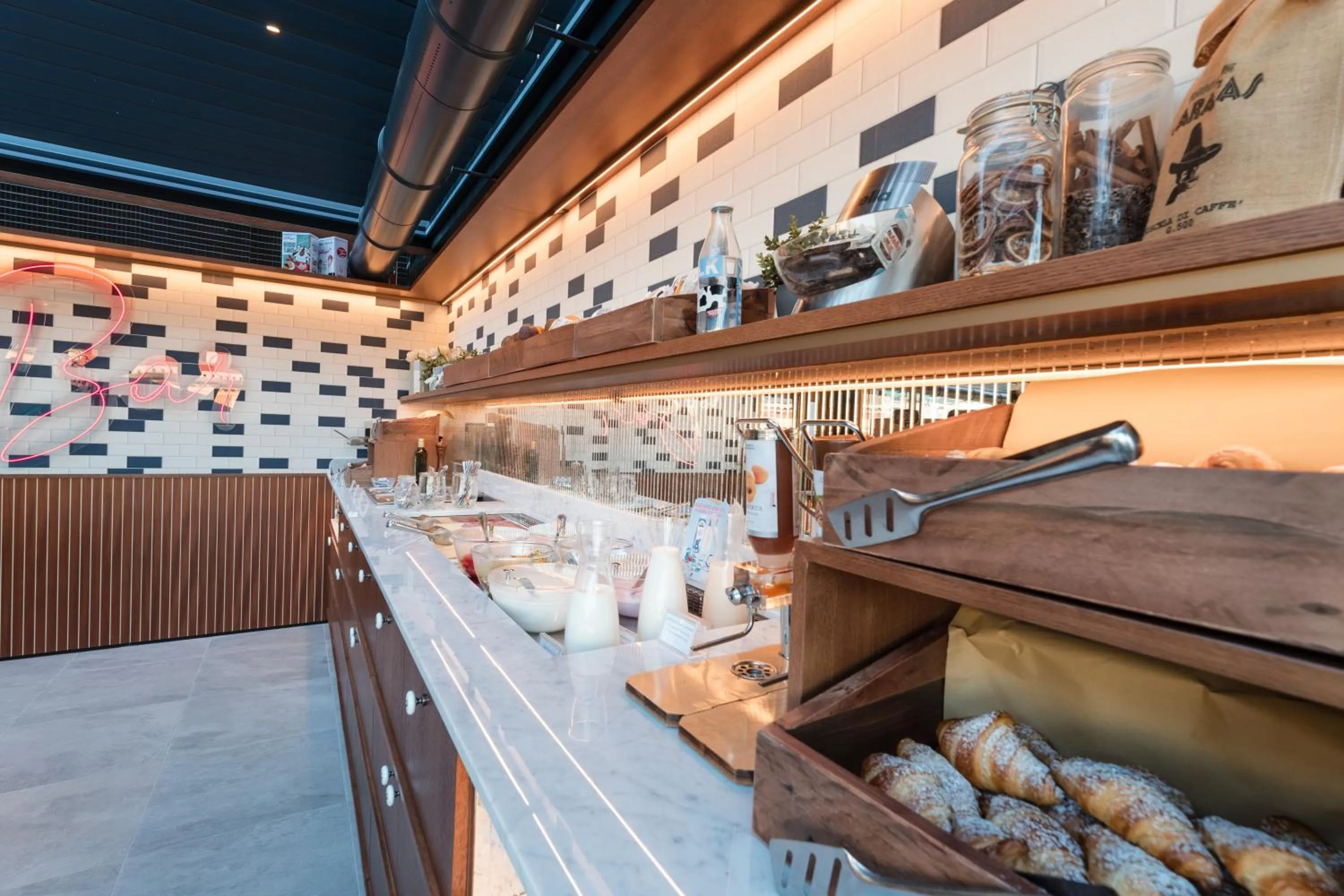 Breakfast in Hotel Stella Del Mare